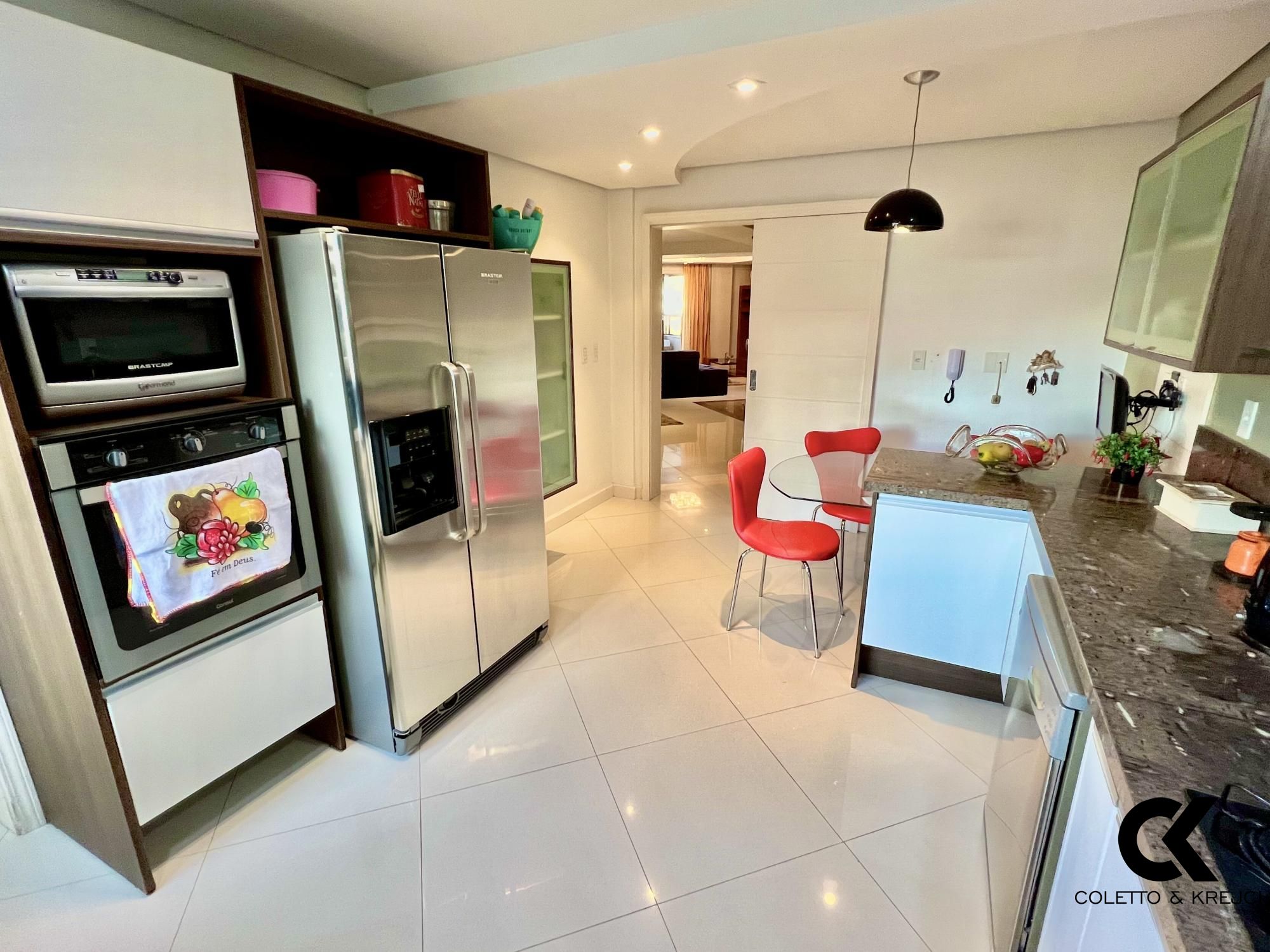 Apartamento, 3 quartos, 200 m² - Foto 37