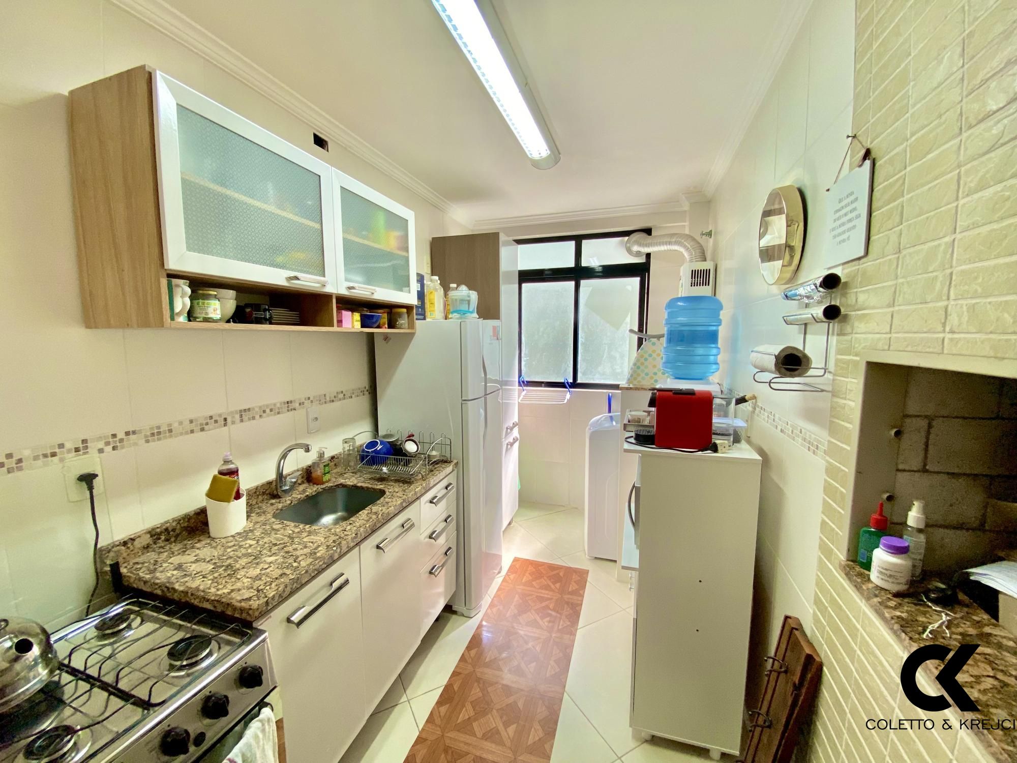 Apartamento à venda com 2 quartos, 68m² - Foto 5