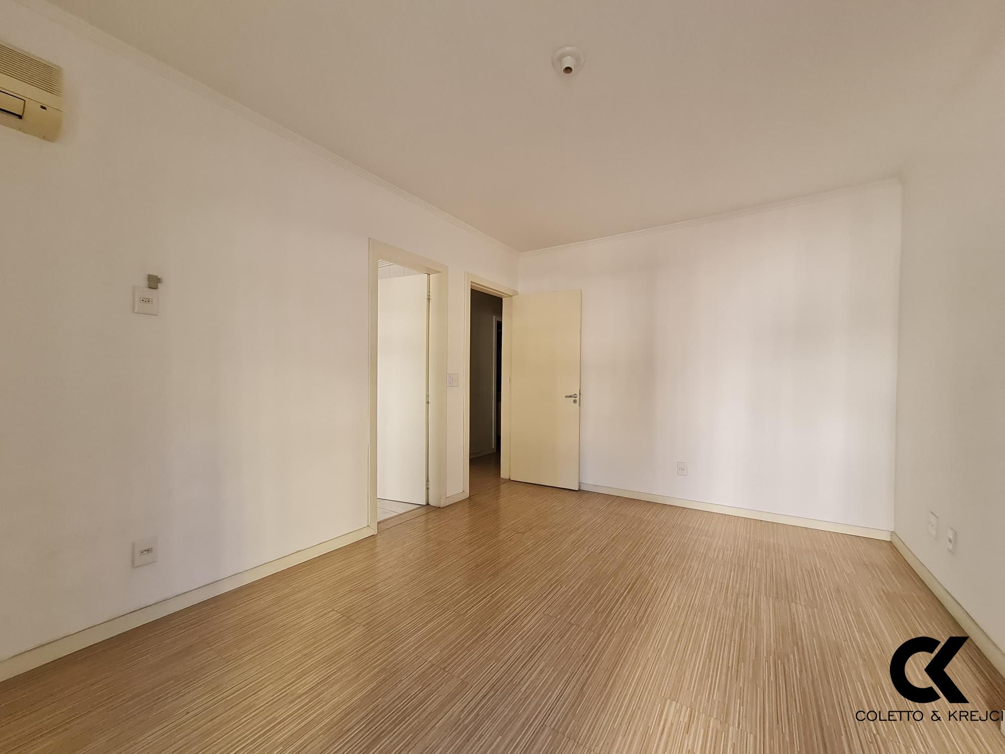 Apartamento à venda com 3 quartos, 110m² - Foto 8