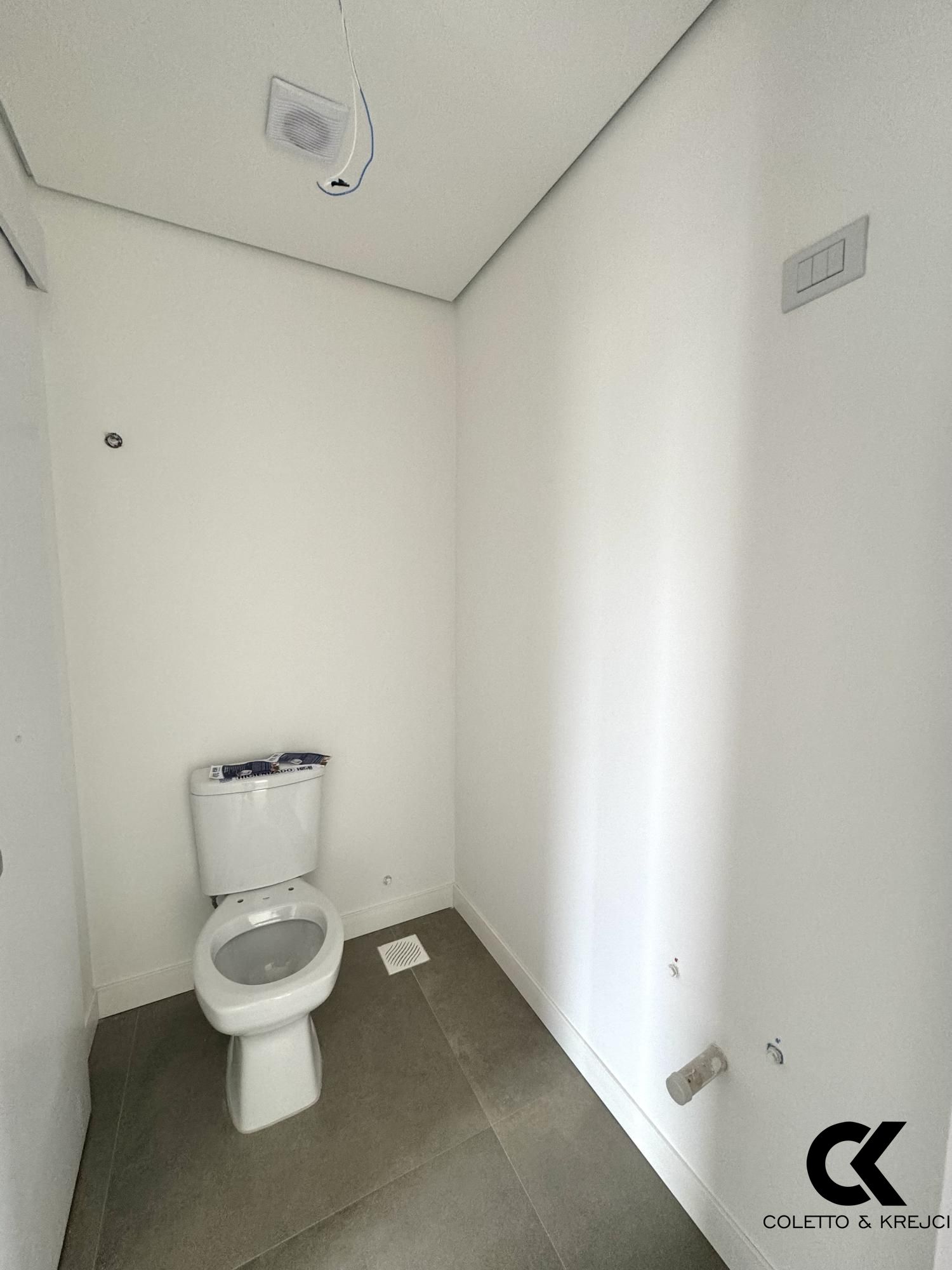 Apartamento à venda com 2 quartos, 66m² - Foto 8