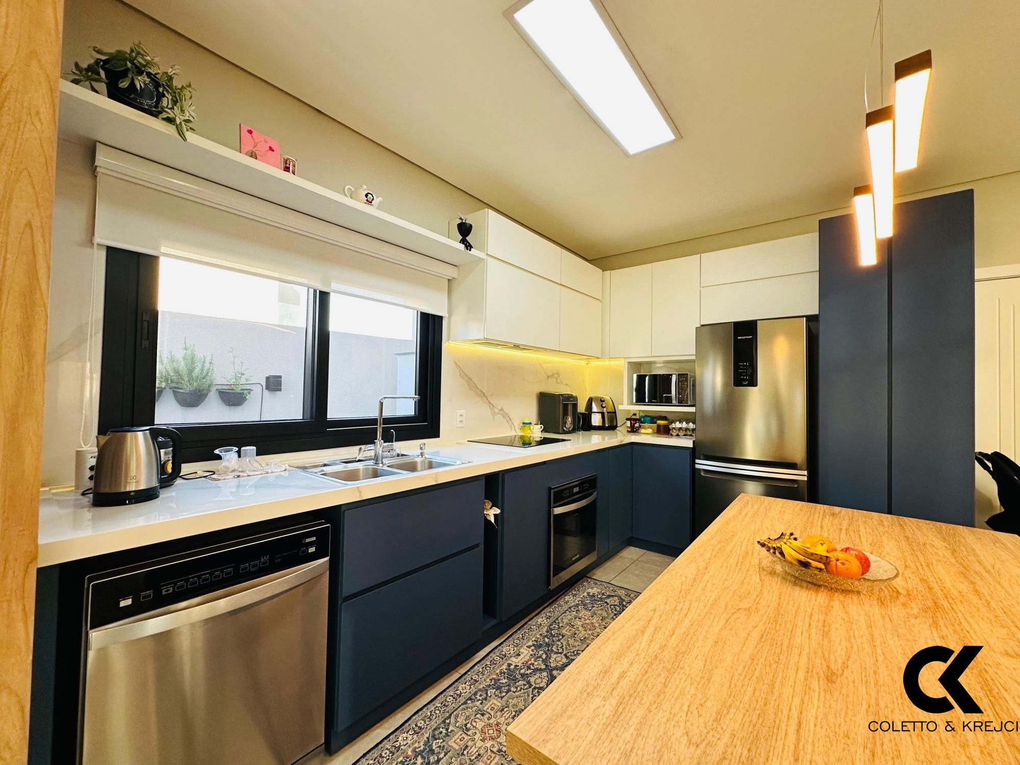 Casa de Condomínio à venda com 3 quartos, 245m² - Foto 7