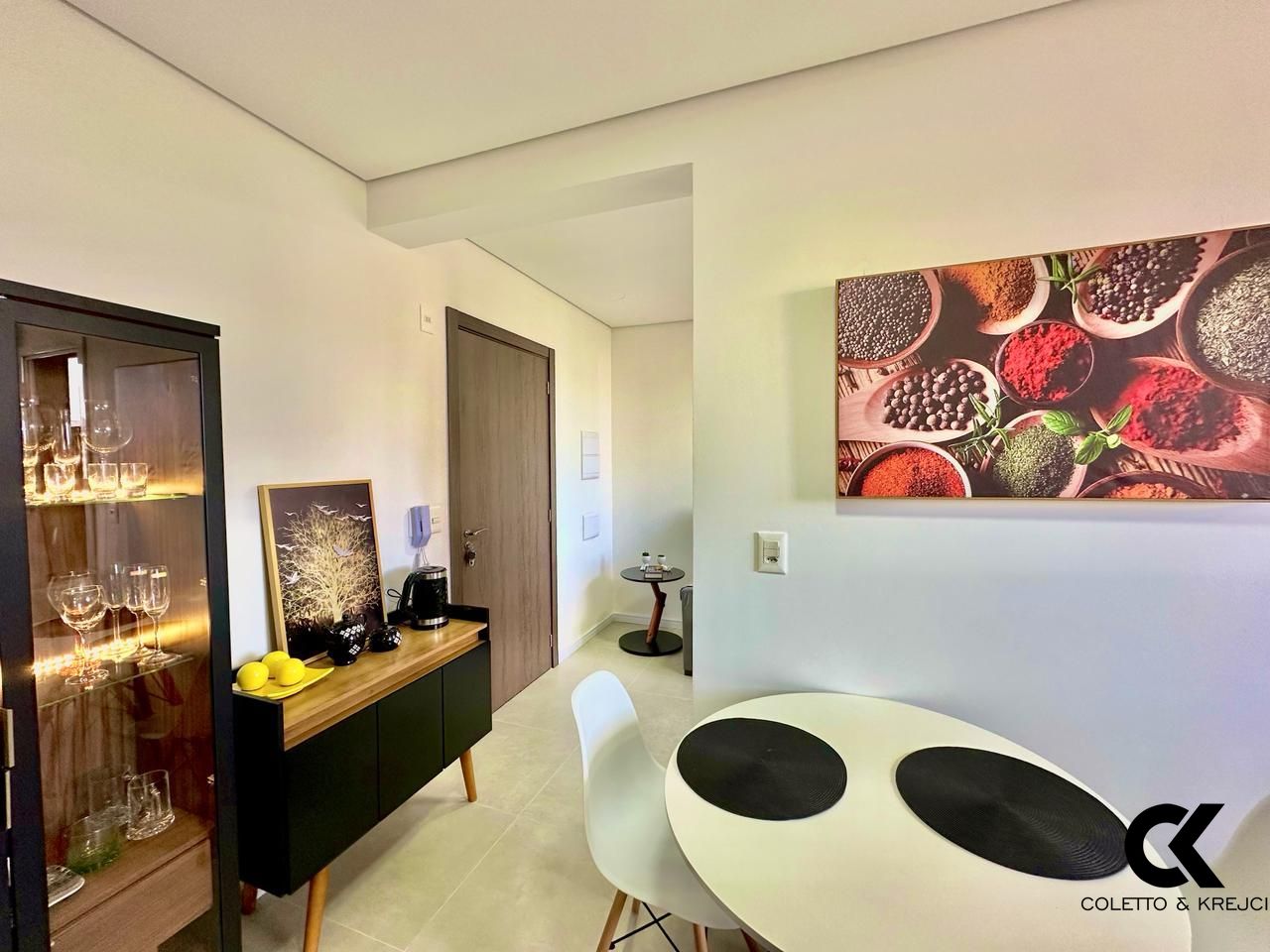 Apartamento à venda e aluguel com 1 quarto, 40m² - Foto 9