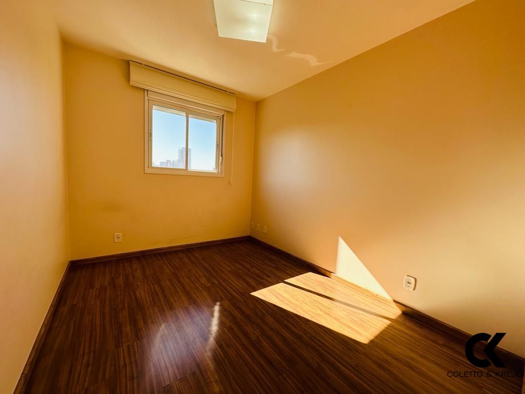 Apartamento à venda com 3 quartos, 93m² - Foto 21