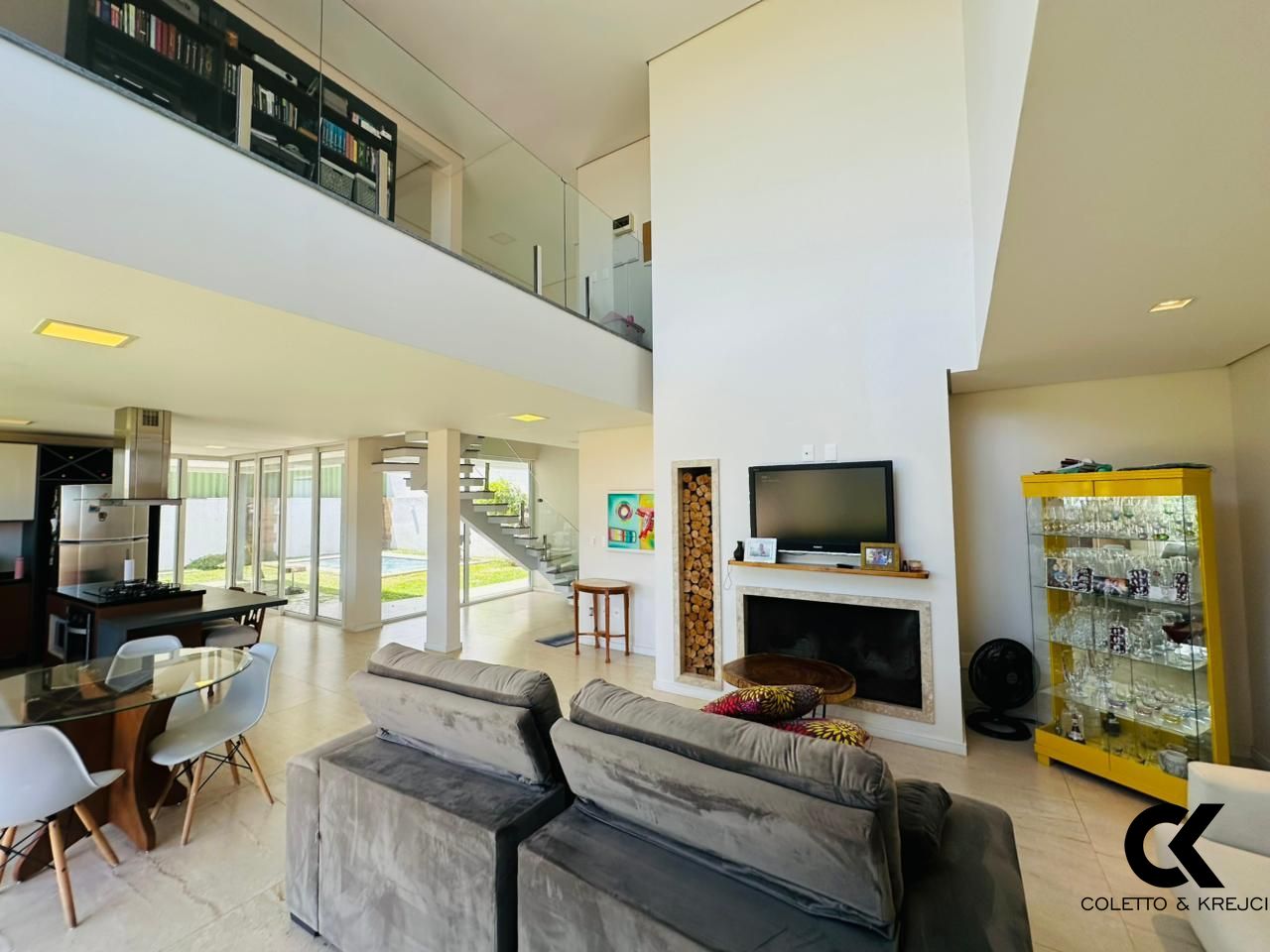 Casa, 3 quartos, 236 m² - Foto 4