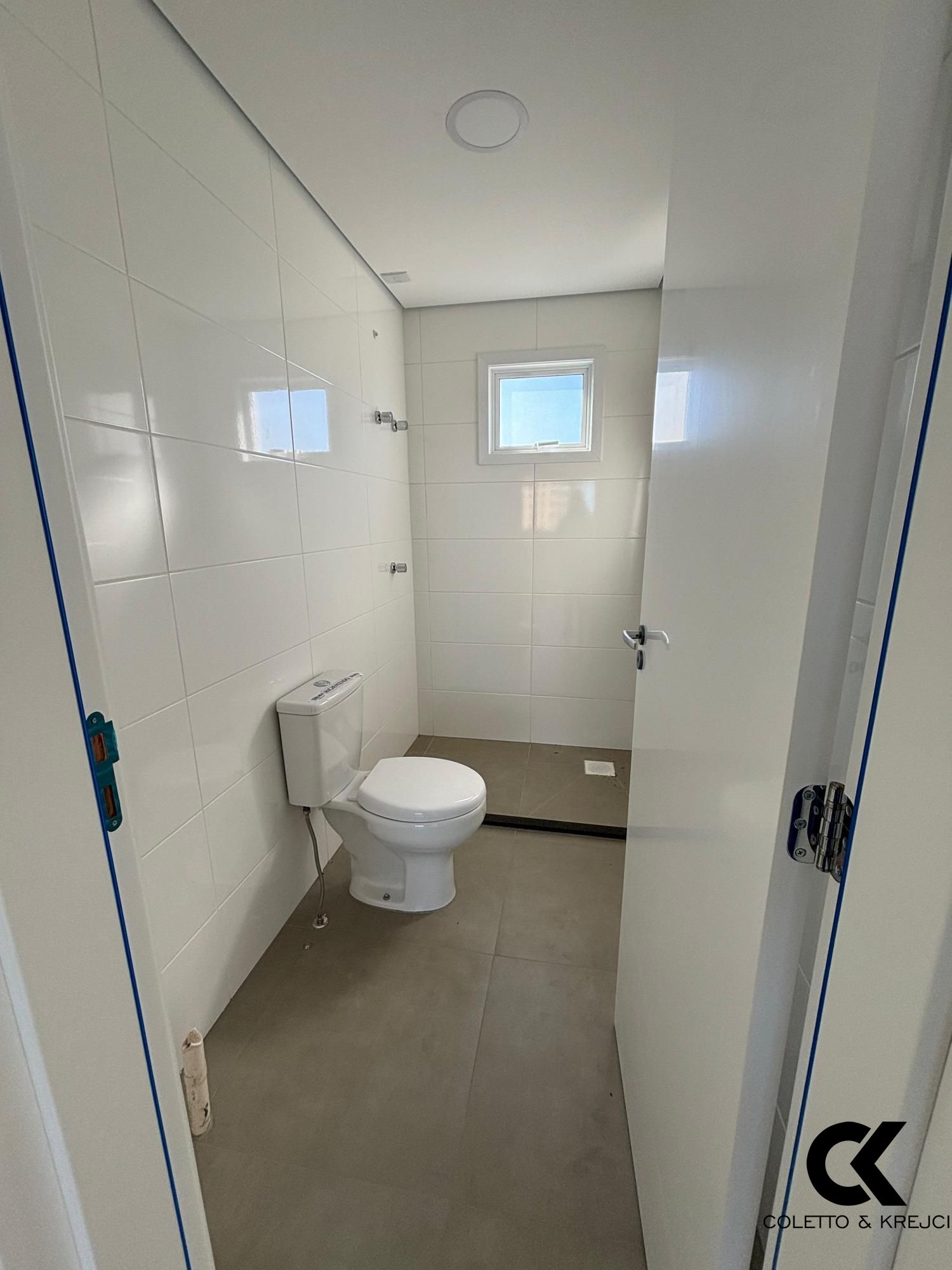 Apartamento à venda com 2 quartos, 95m² - Foto 10