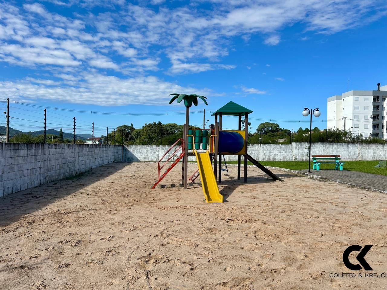 Casa de Condomínio à venda com 3 quartos, 199m² - Foto 45