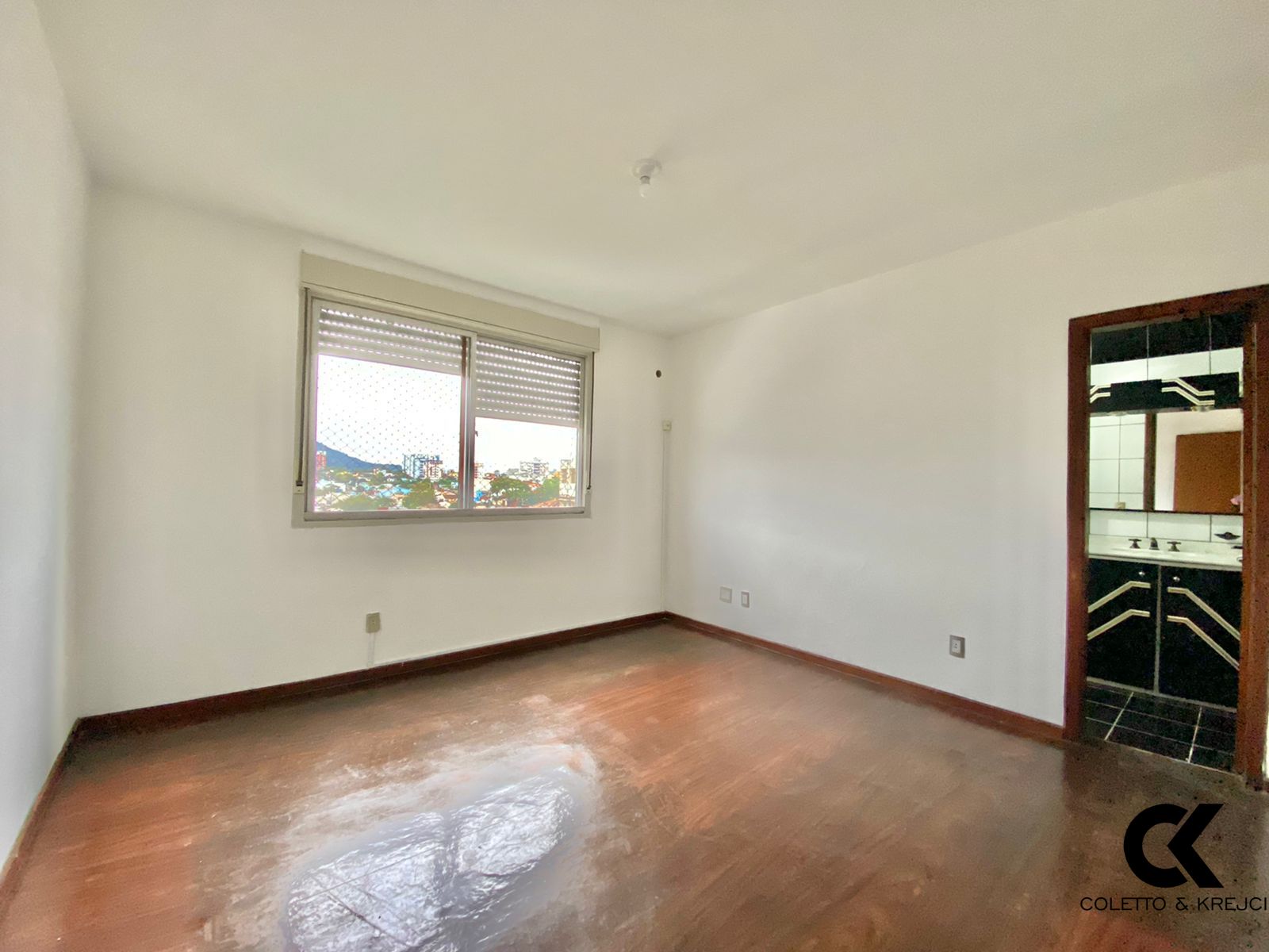 Apartamento à venda com 3 quartos, 227m² - Foto 13