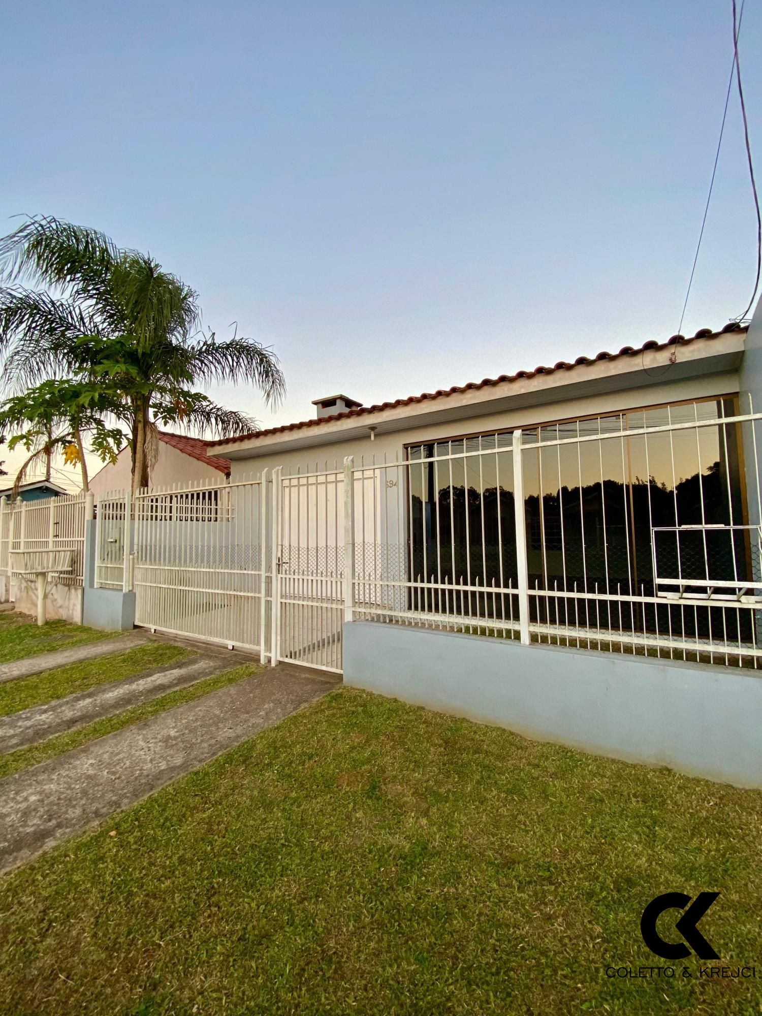 Casa, 3 quartos, 109 m² - Foto 1