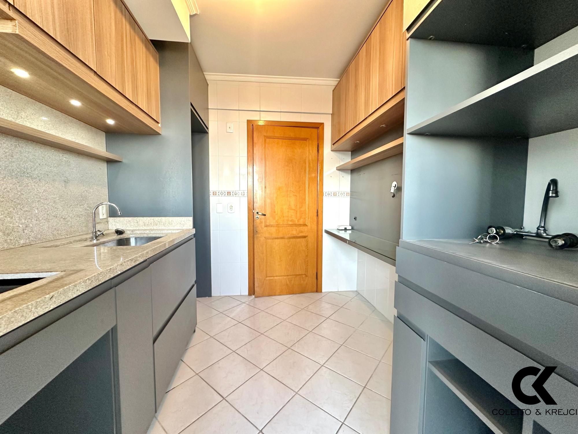 Apartamento à venda com 2 quartos, 102m² - Foto 6