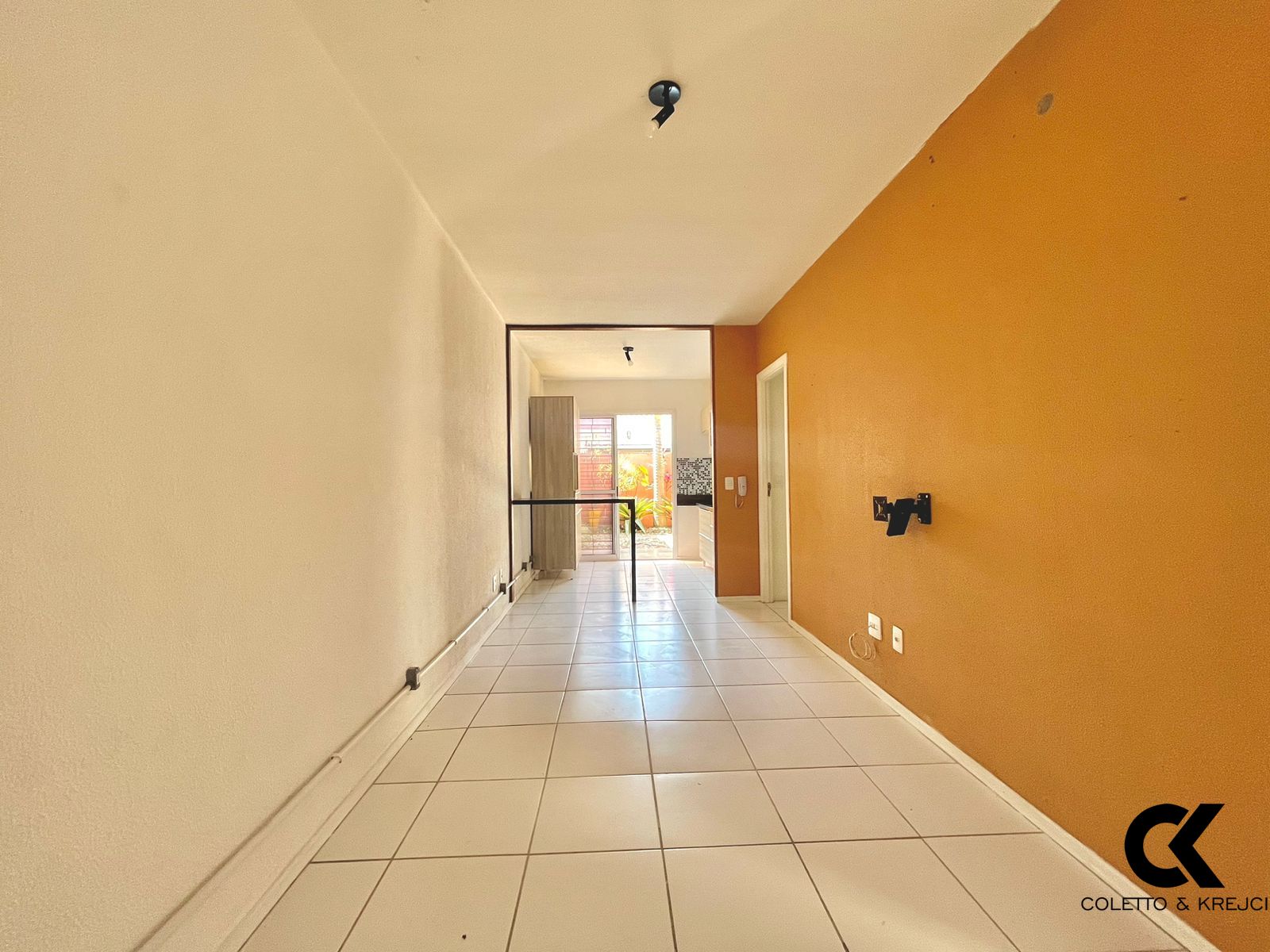 Casa de Condomínio à venda com 2 quartos, 70m² - Foto 4