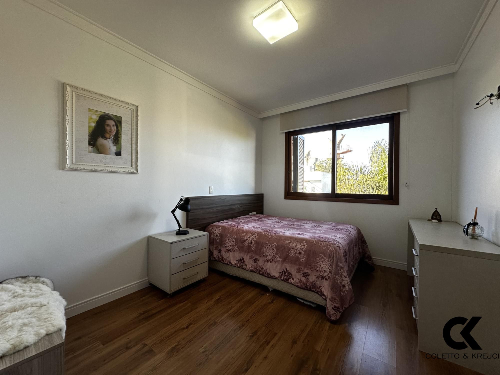Casa de Condomínio à venda com 4 quartos, 324m² - Foto 15