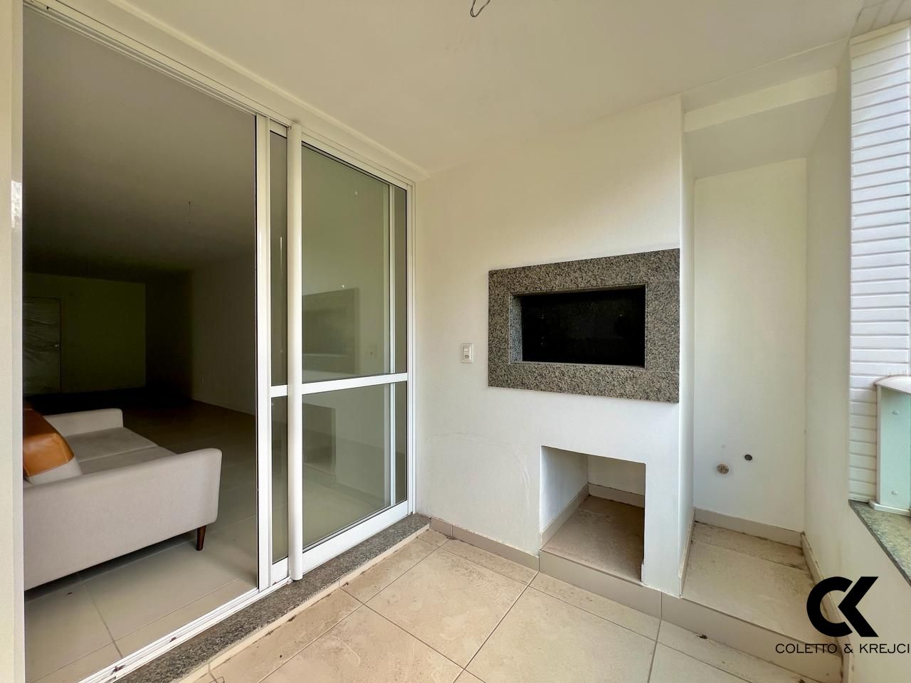 Apartamento à venda com 3 quartos, 118m² - Foto 5