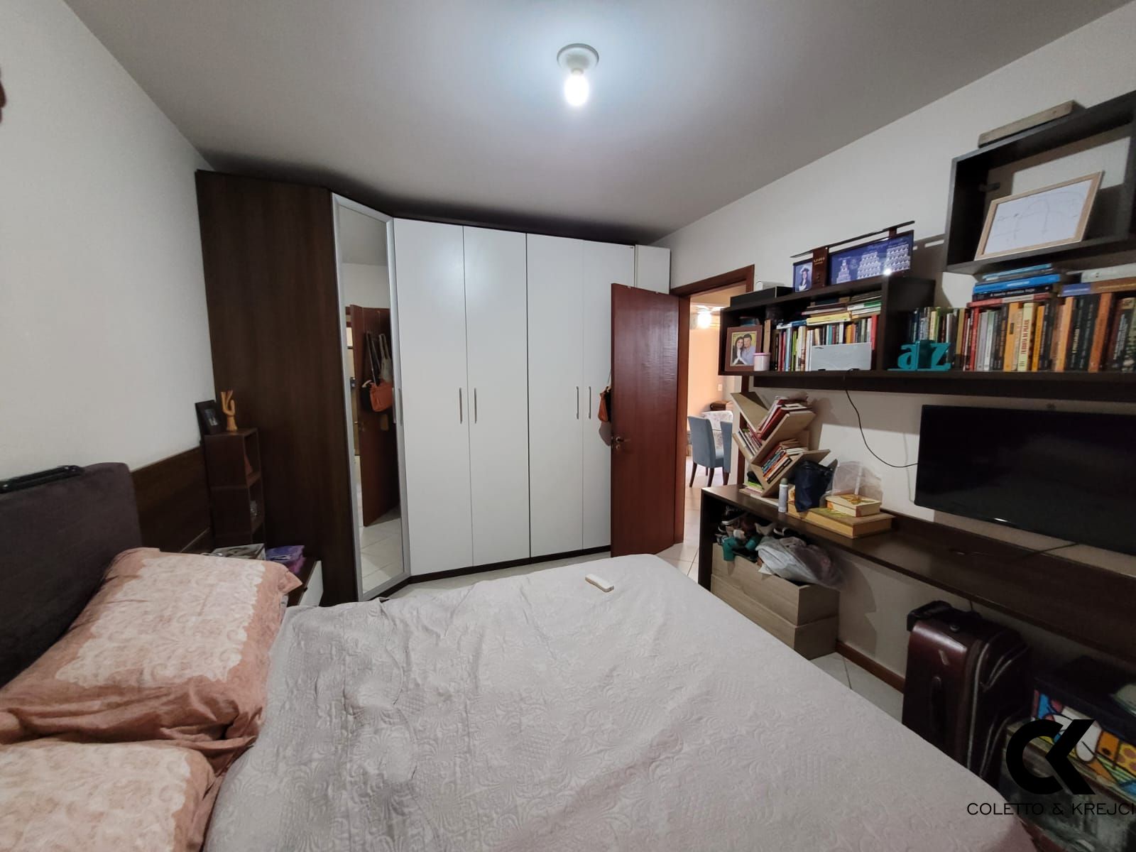 Apartamento à venda com 2 quartos, 73m² - Foto 11