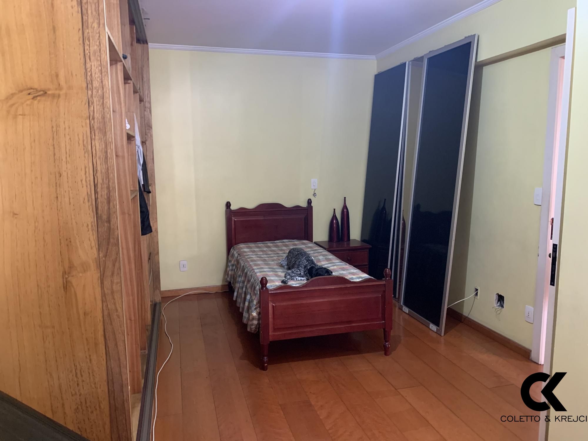 Apartamento à venda com 3 quartos, 106m² - Foto 4