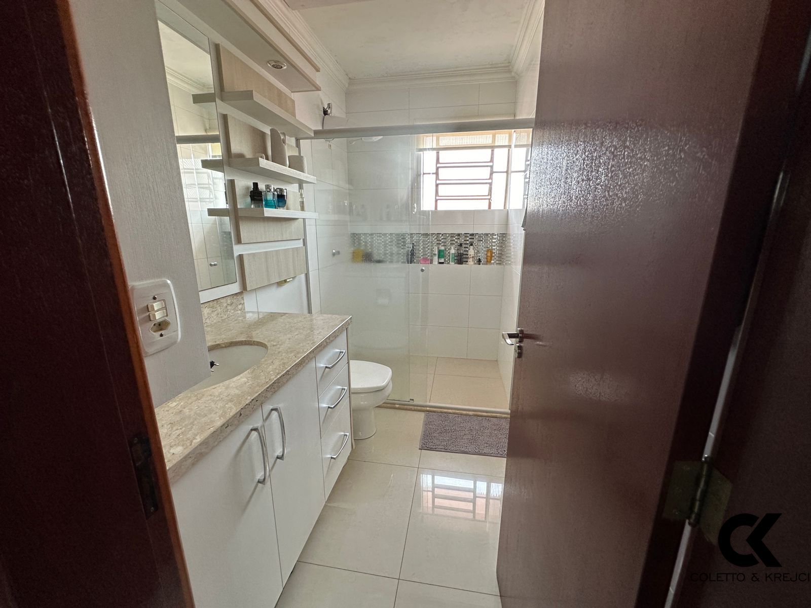 Casa, 3 quartos, 241 m² - Foto 13