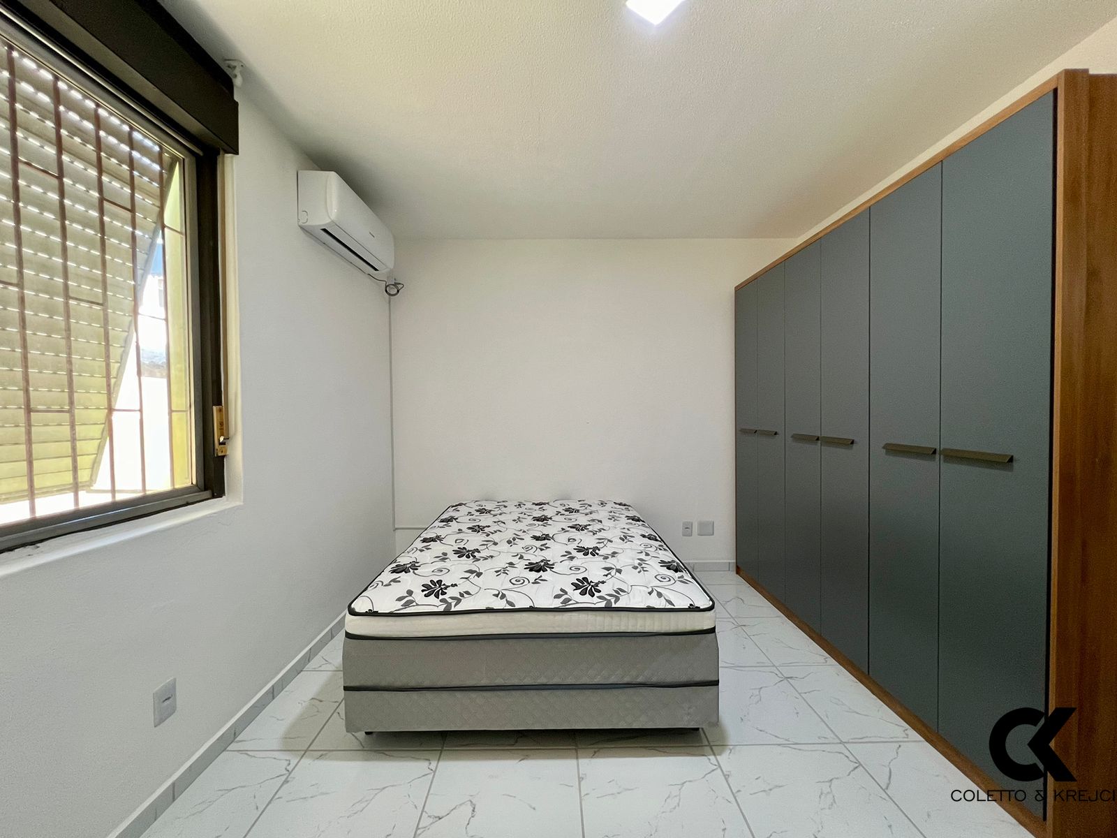 Apartamento à venda com 1 quarto, 55m² - Foto 9