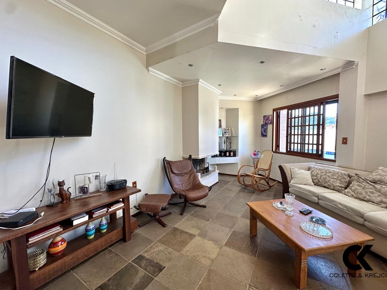 Casa, 3 quartos, 284 m² - Foto 2