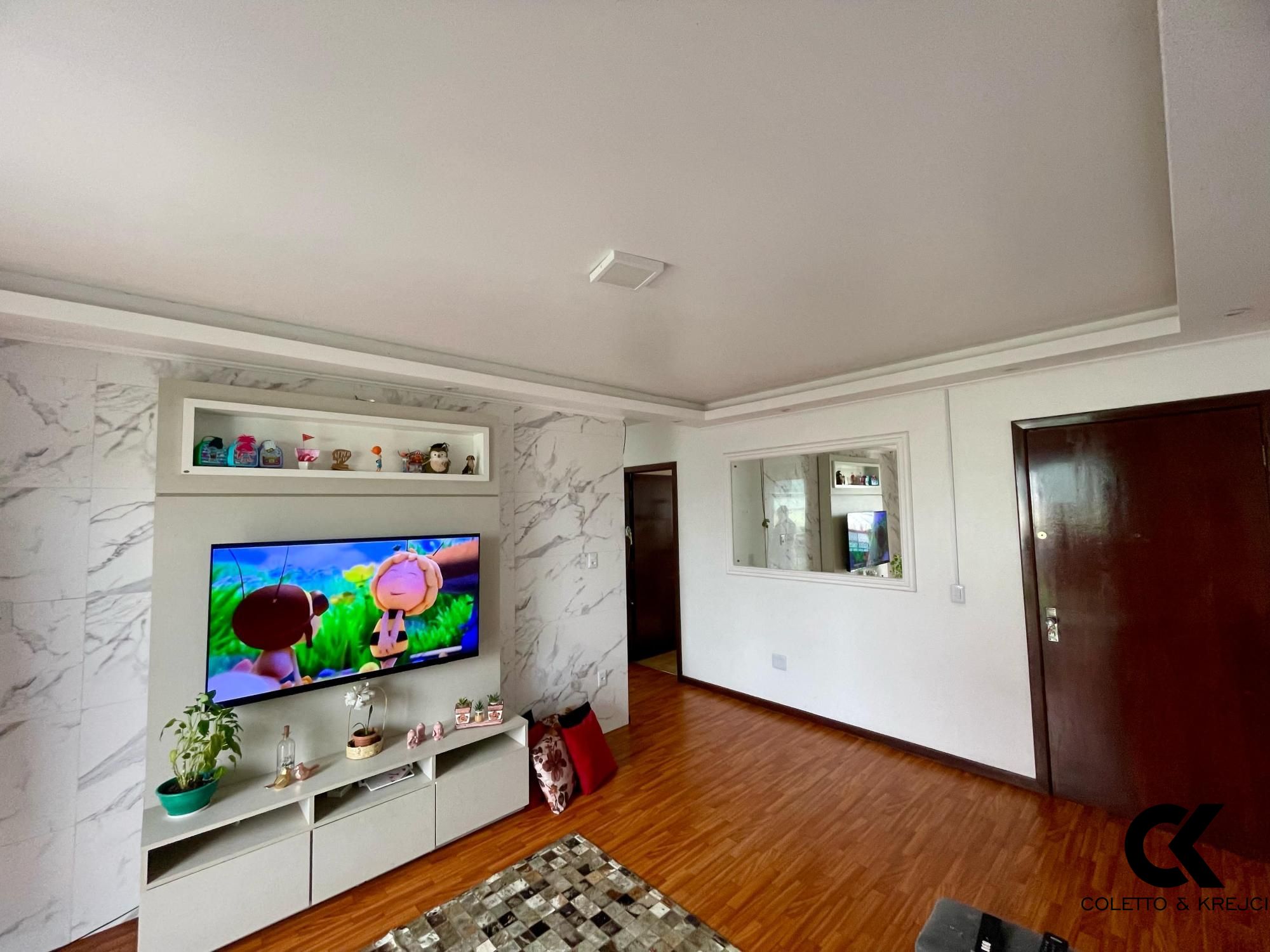 Apartamento à venda com 4 quartos, 137m² - Foto 1
