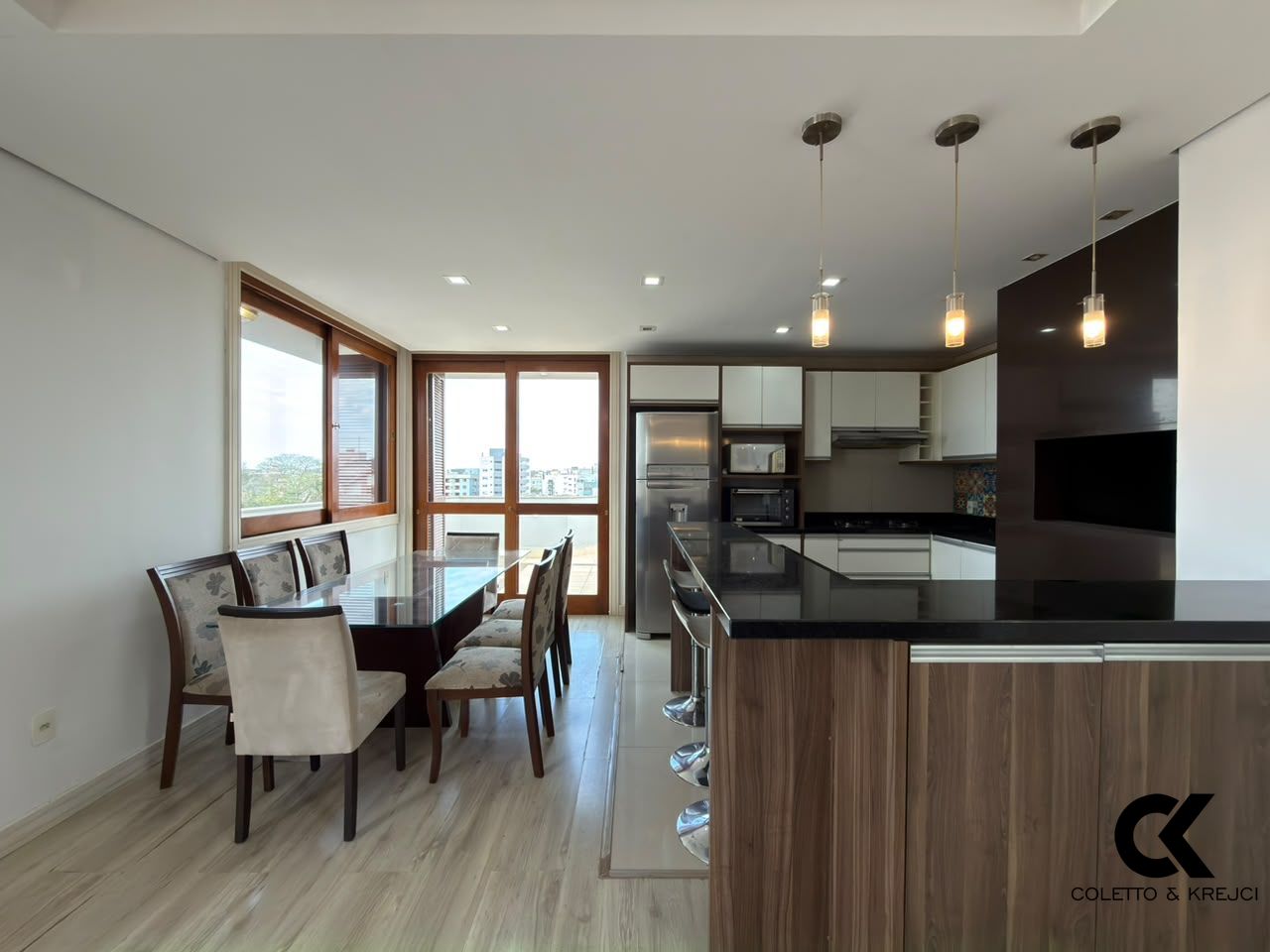 Cobertura, 4 quartos, 295 m² - Foto 1