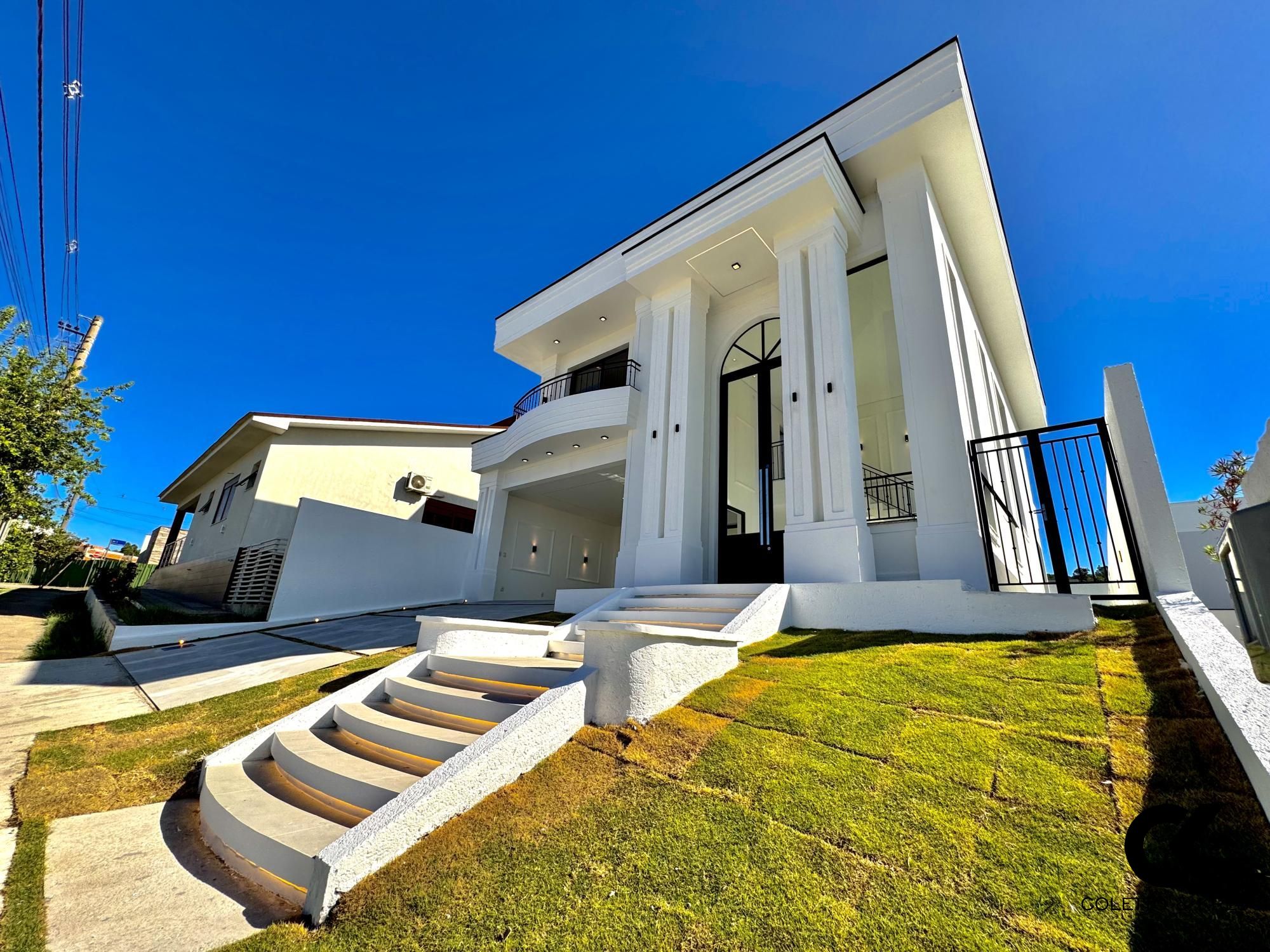 Casa de Condomínio à venda com 3 quartos, 217m² - Foto 1