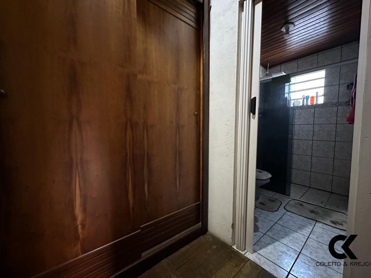 Casa à venda com 5 quartos, 196m² - Foto 16