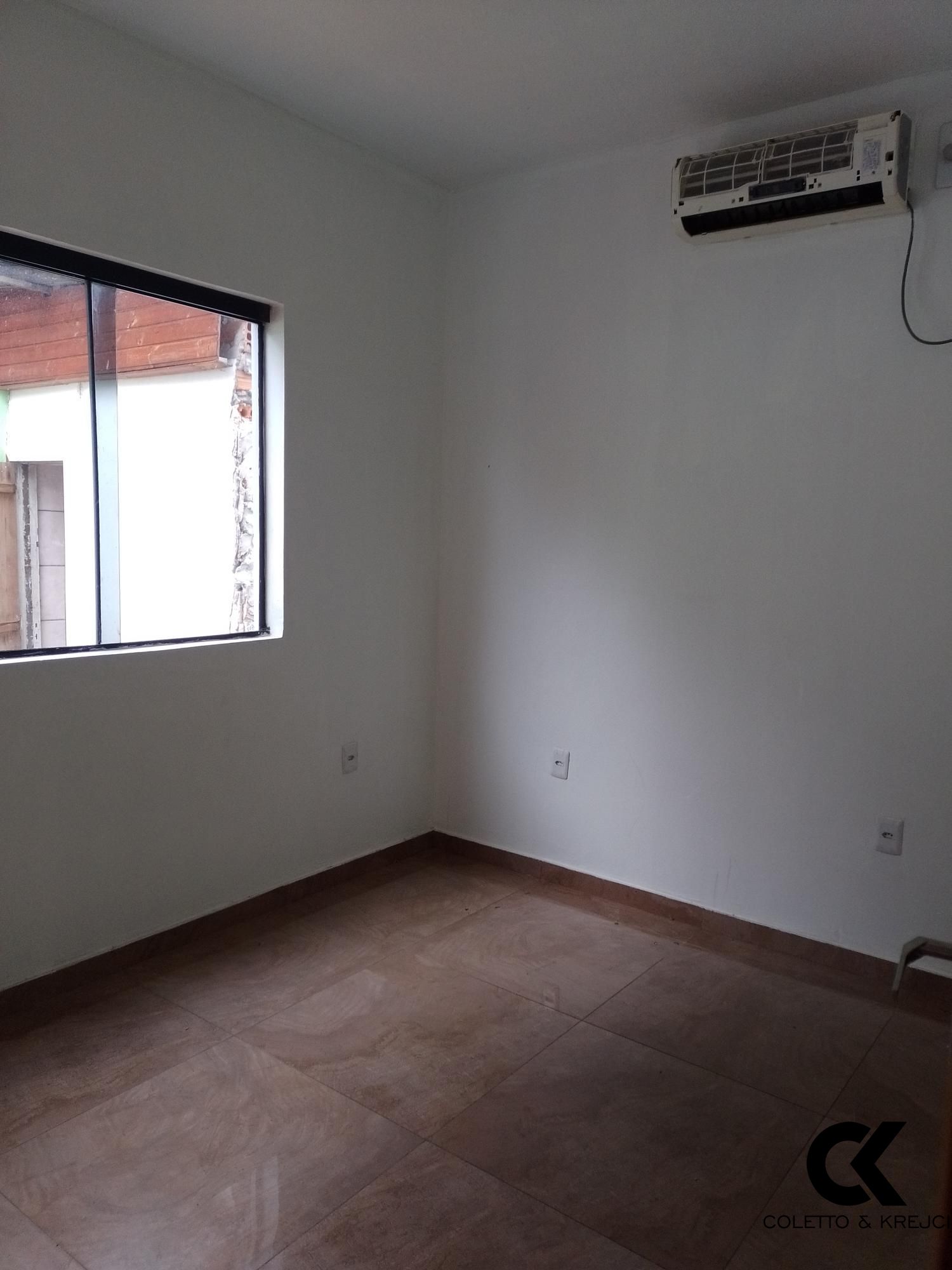 Casa à venda com 3 quartos, 81m² - Foto 14