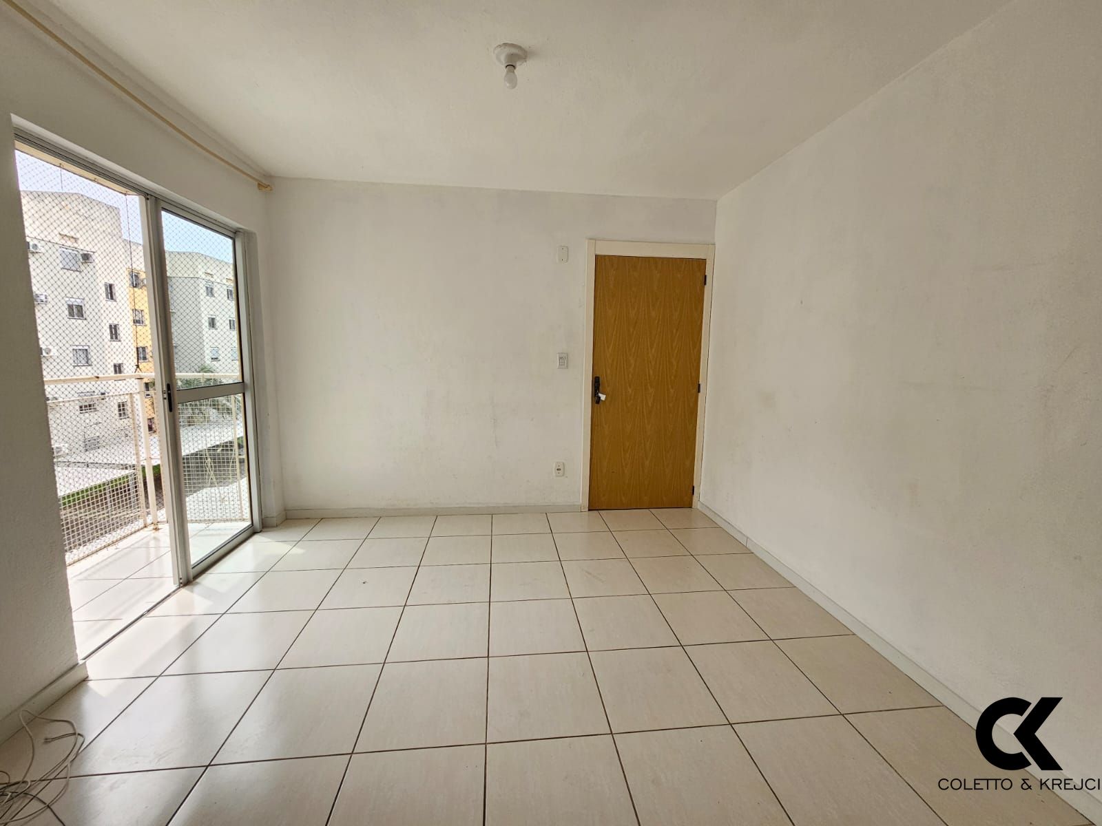 Apartamento à venda com 2 quartos, 49m² - Foto 2