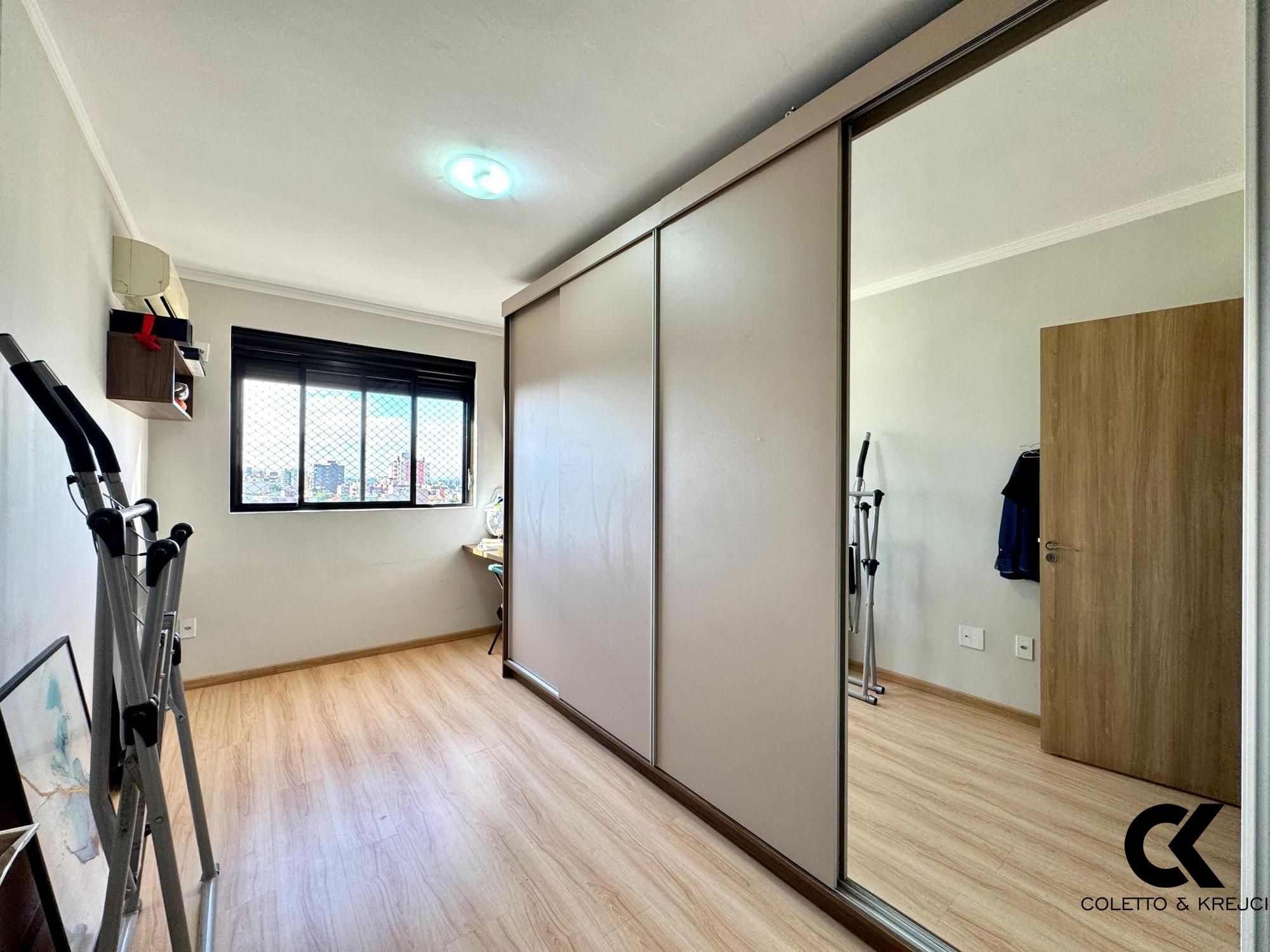 Apartamento à venda com 3 quartos, 103m² - Foto 13