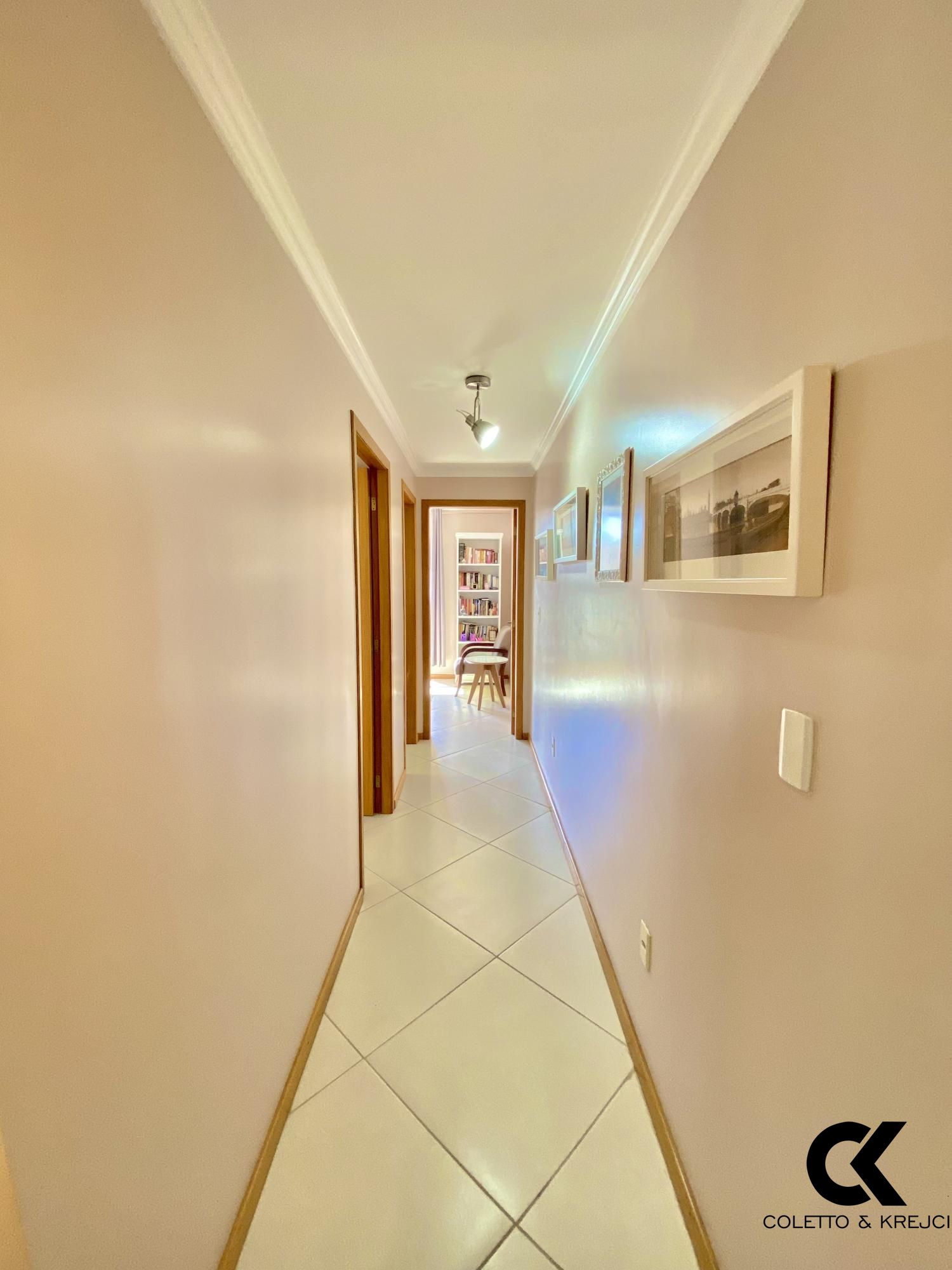 Apartamento à venda com 2 quartos, 68m² - Foto 7