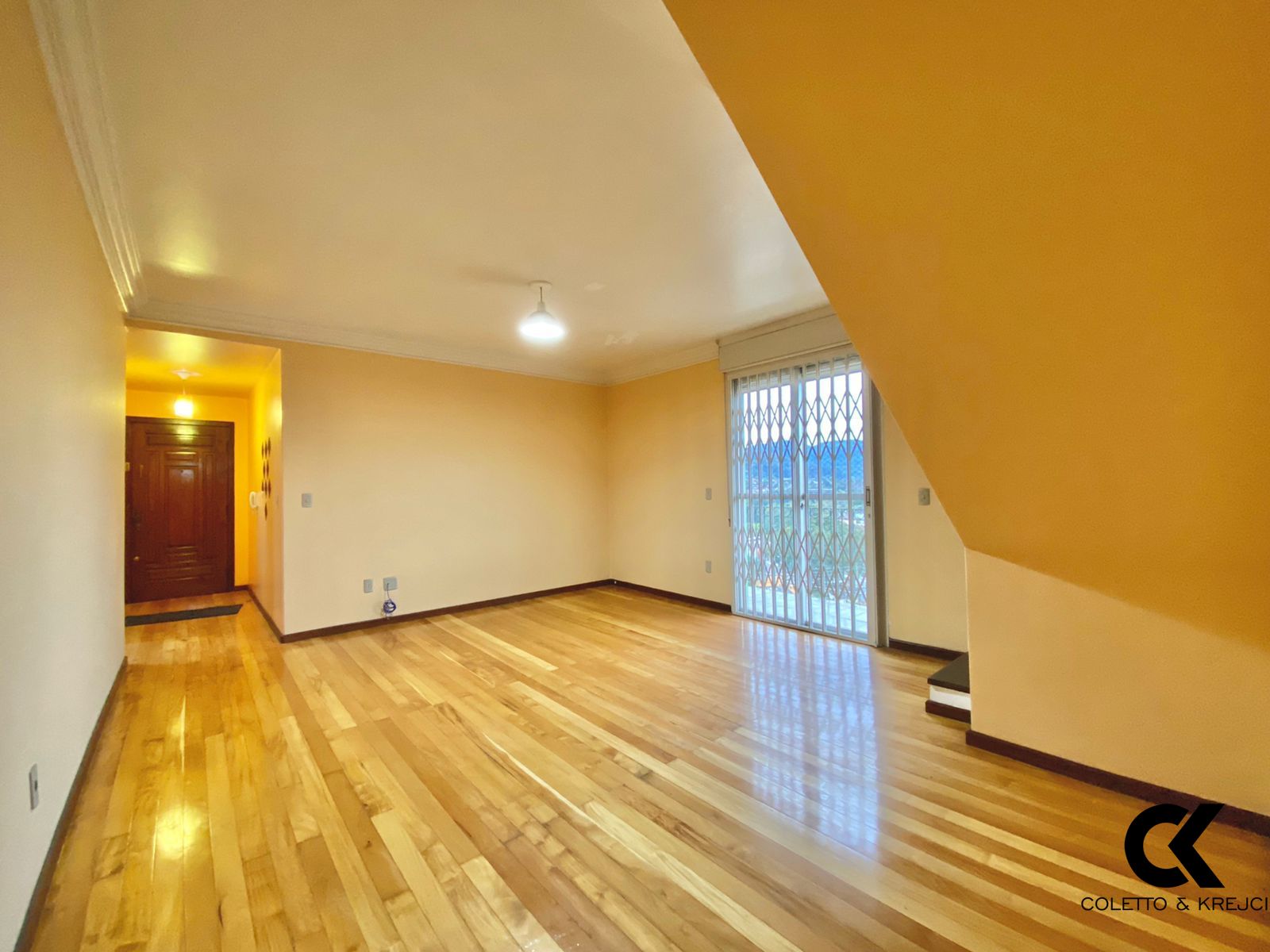 Apartamento à venda com 3 quartos, 227m² - Foto 5