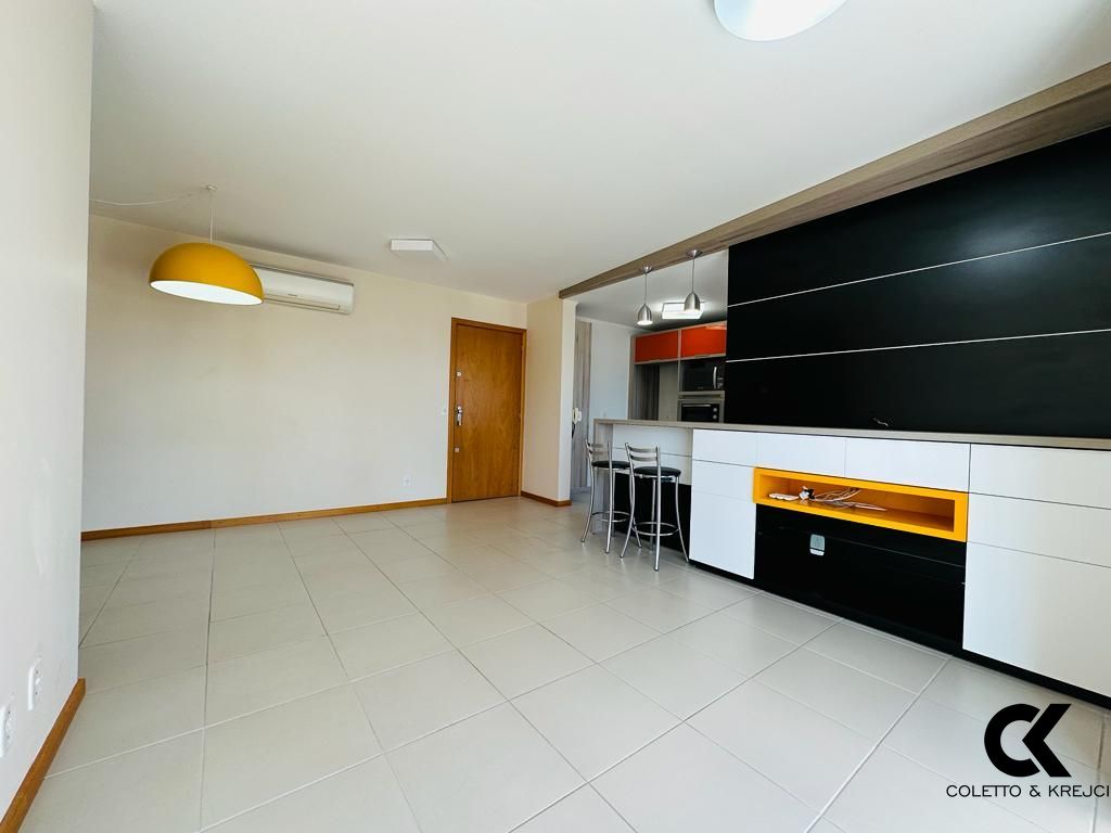 Apartamento à venda com 3 quartos, 93m² - Foto 1