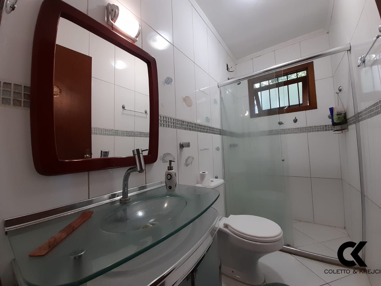 Casa à venda com 3 quartos, 220m² - Foto 20