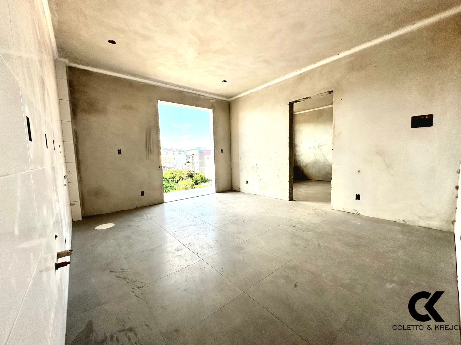 Apartamento à venda com 1 quarto, 42m² - Foto 1