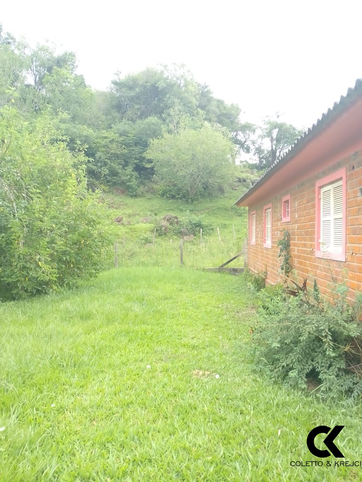 Chácara à venda com 3 quartos, 112m² - Foto 3