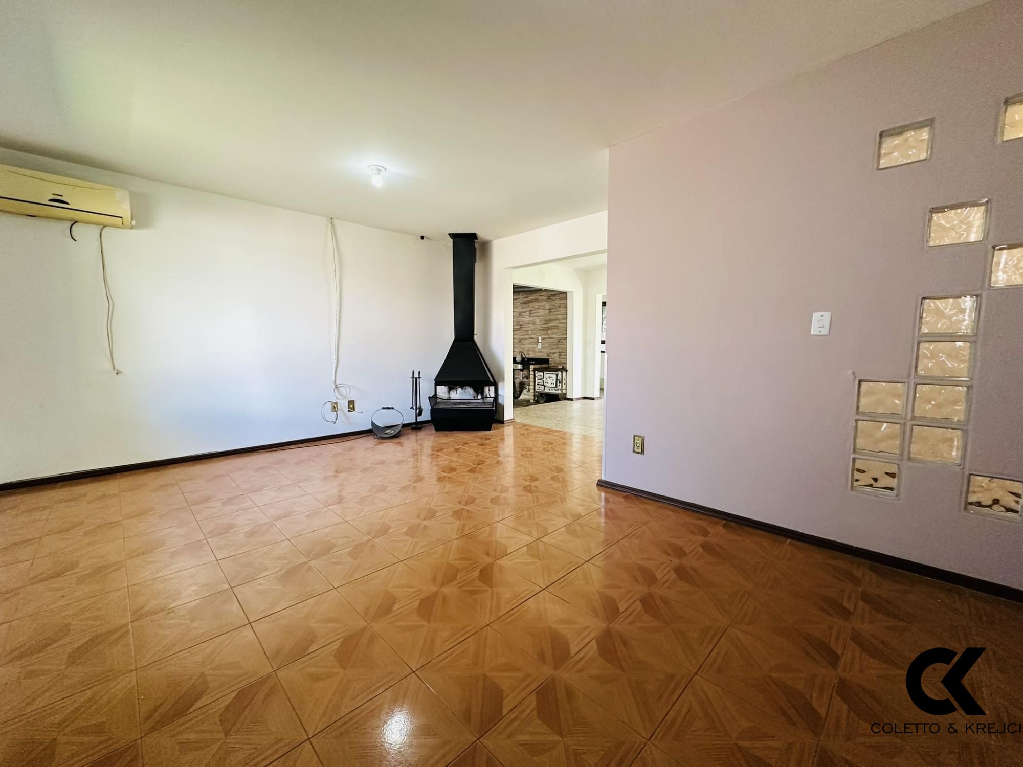 Casa à venda com 3 quartos, 180m² - Foto 3