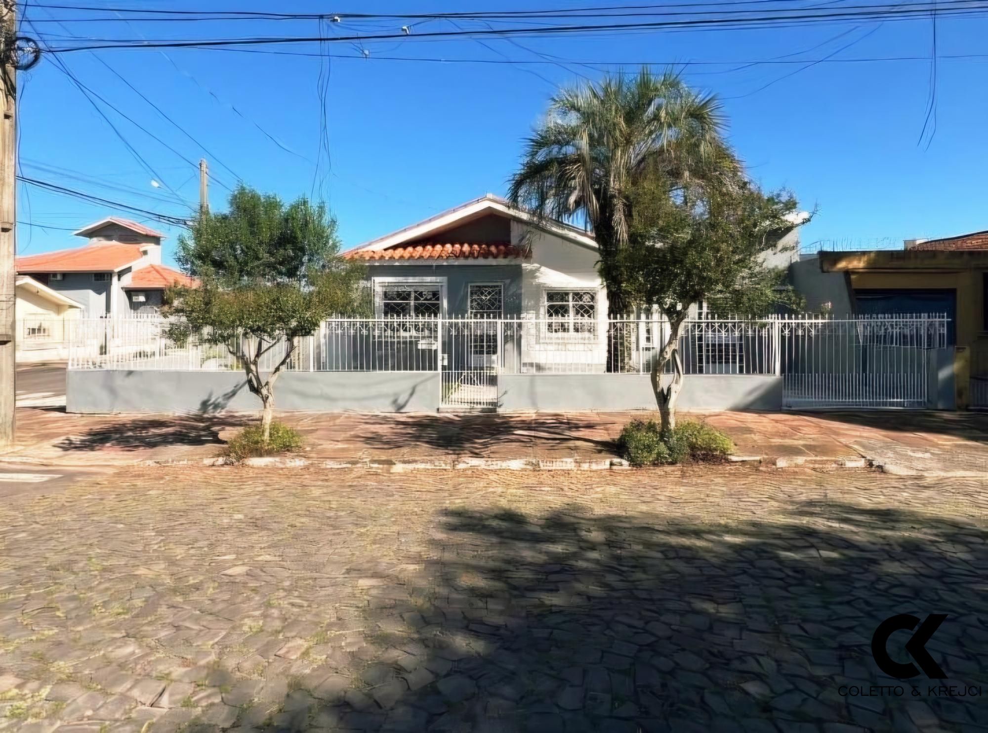 Casa, 3 quartos, 177 m² - Foto 1