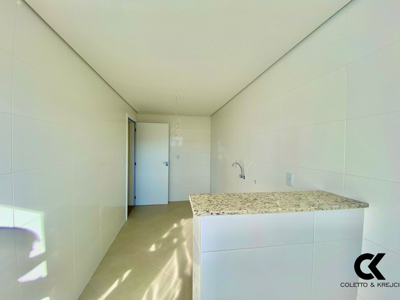 Apartamento à venda com 2 quartos, 68m² - Foto 15