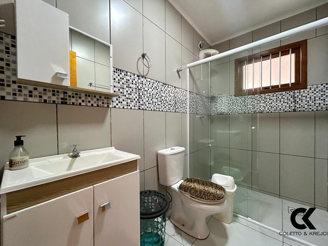 Casa à venda com 3 quartos, 170m² - Foto 18