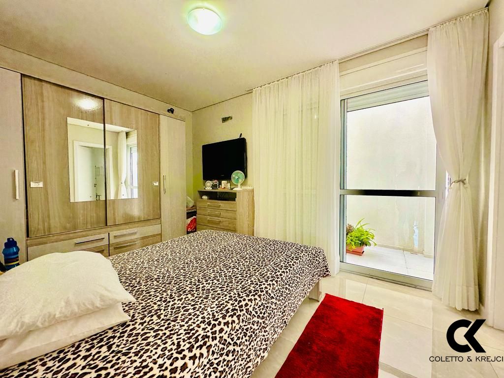 Casa, 4 quartos, 240 m² - Foto 27