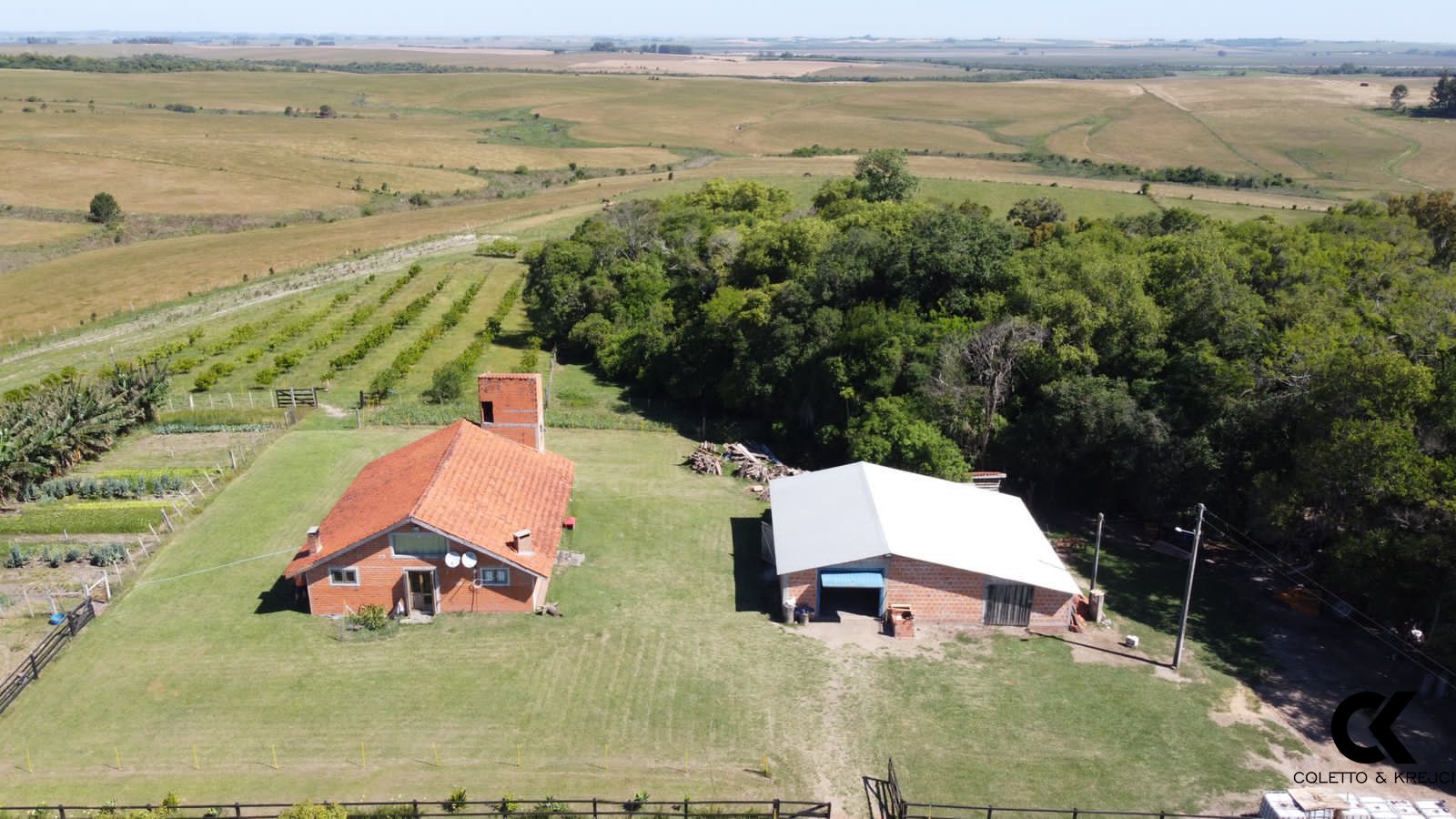 Fazenda à venda com 3 quartos, 140m² - Foto 5