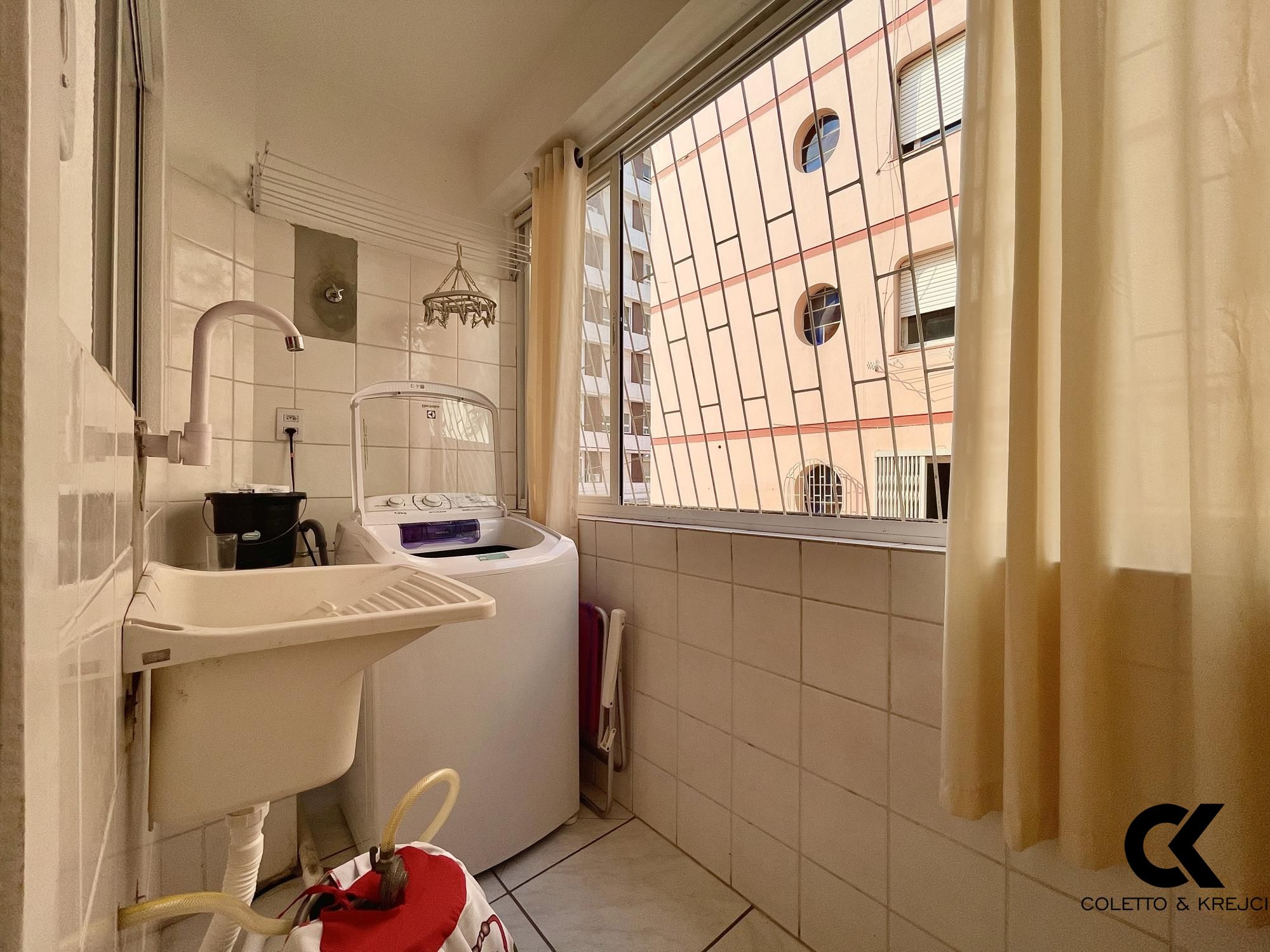 Apartamento à venda com 3 quartos, 105m² - Foto 12