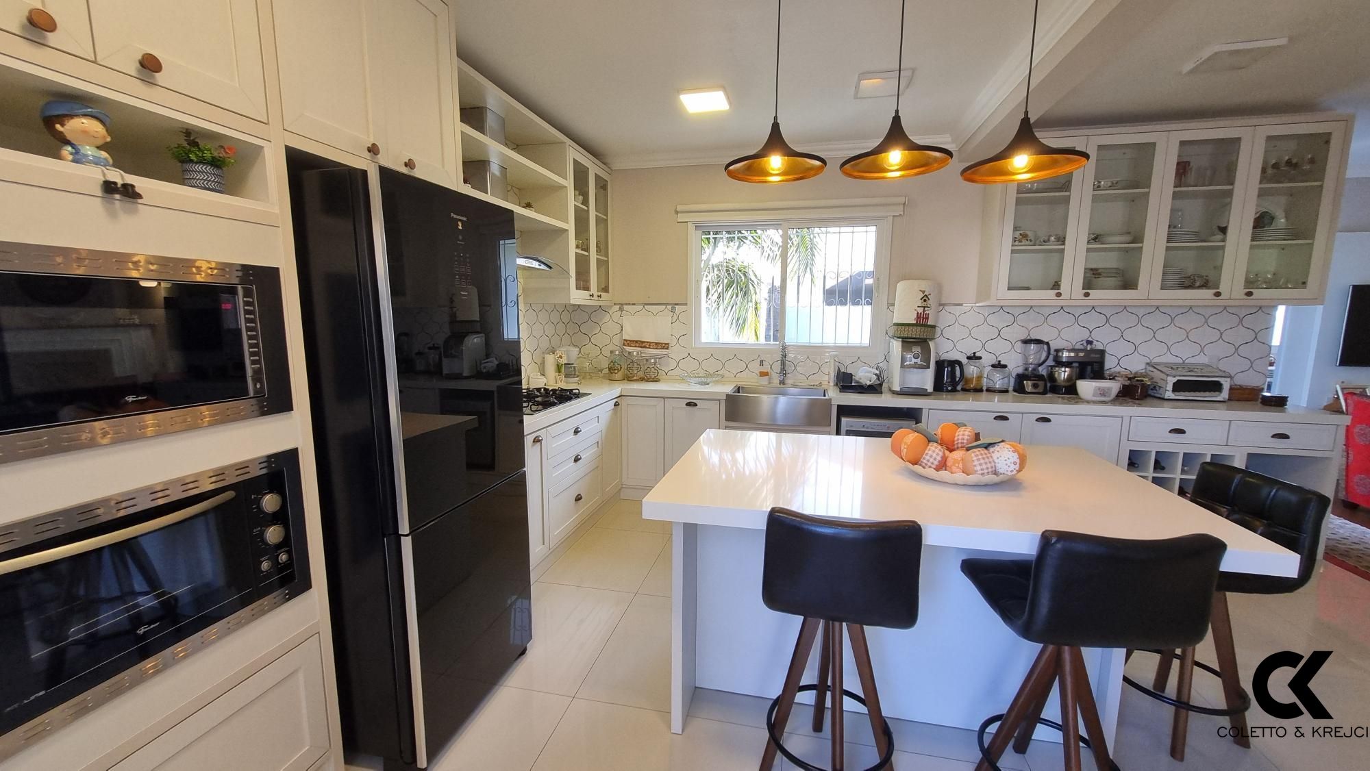 Casa à venda com 3 quartos, 207m² - Foto 15