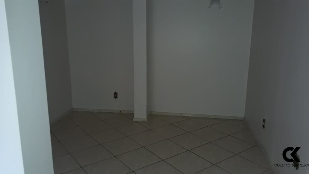 Apartamento à venda com 2 quartos, 103m² - Foto 4