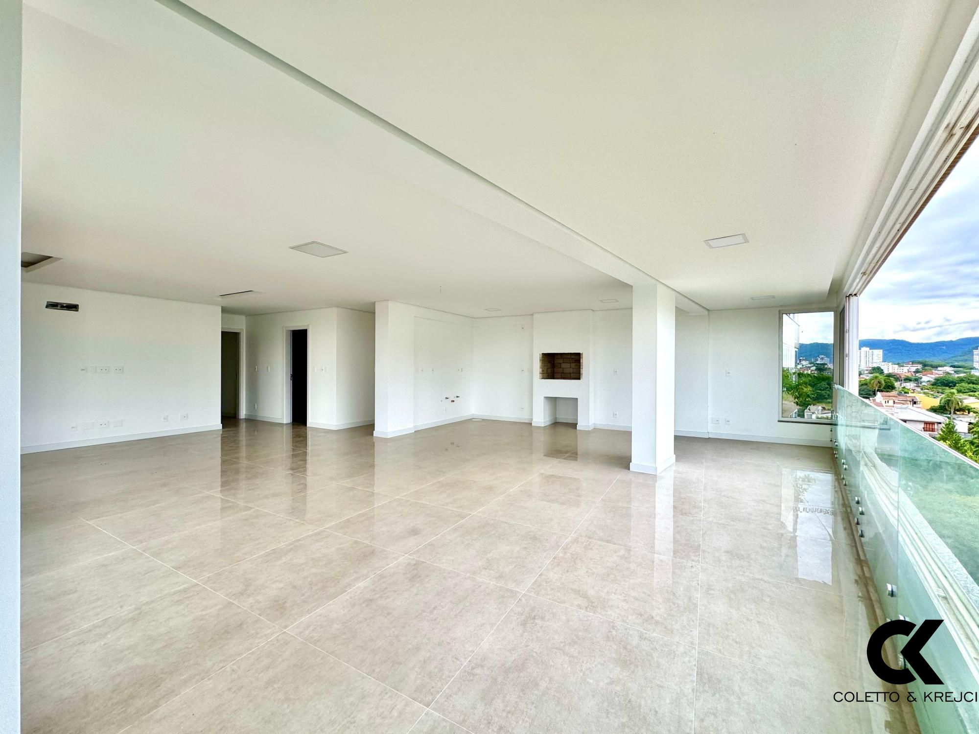 Apartamento, 3 quartos, 227 m² - Foto 1