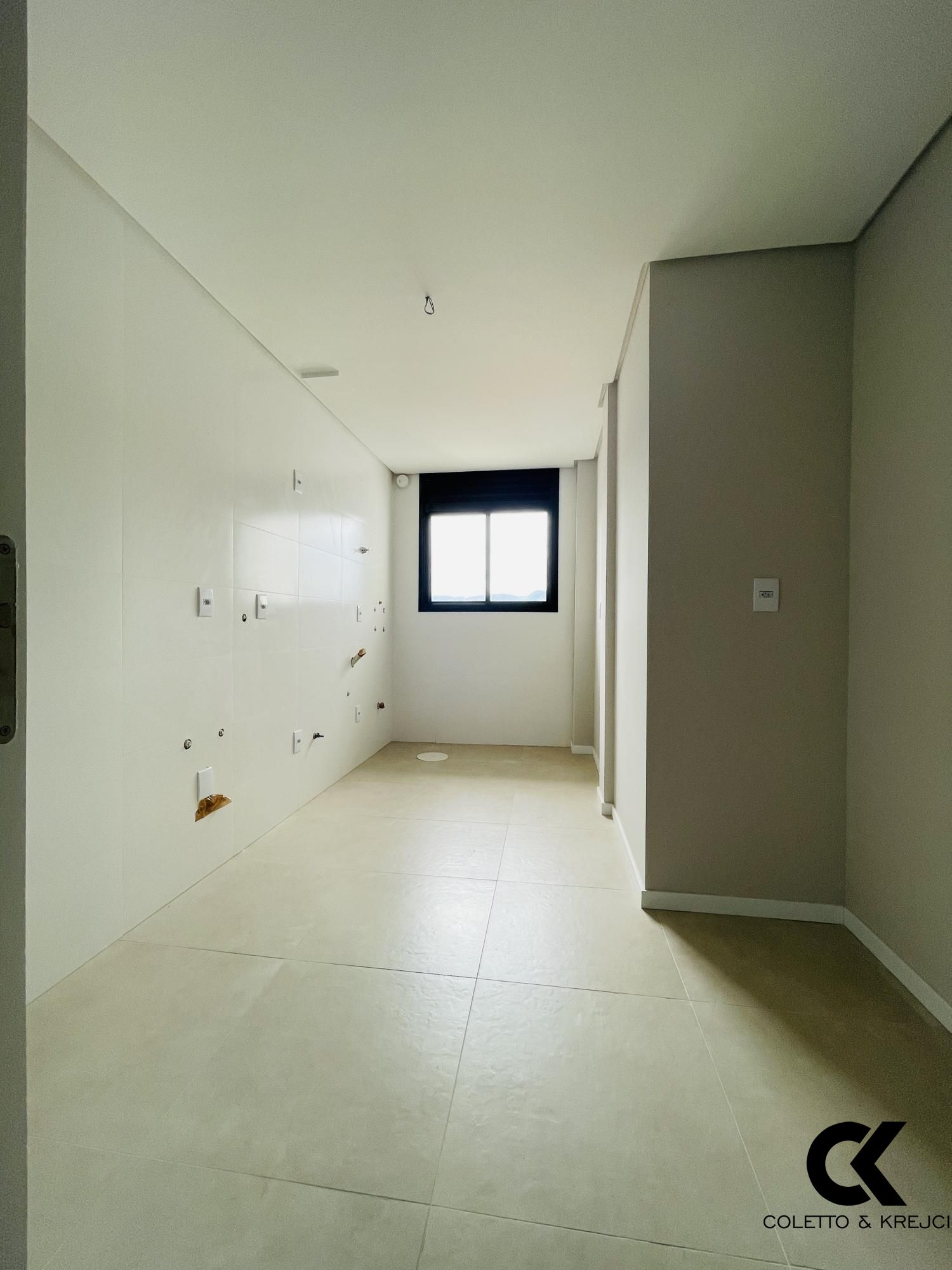 Apartamento à venda com 2 quartos, 79m² - Foto 10