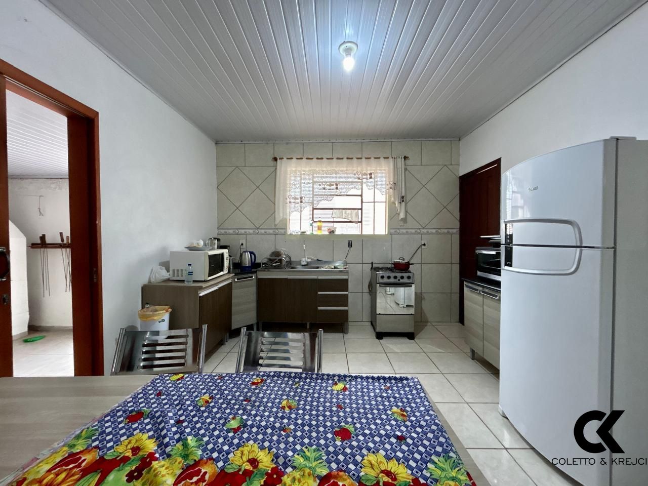 Casa à venda com 3 quartos, 68m² - Foto 3