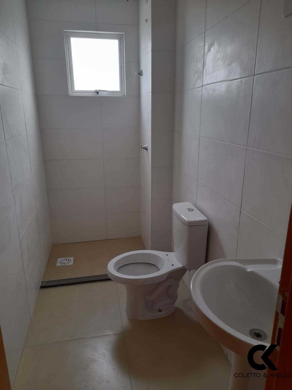 Apartamento à venda com 2 quartos, 57m² - Foto 4