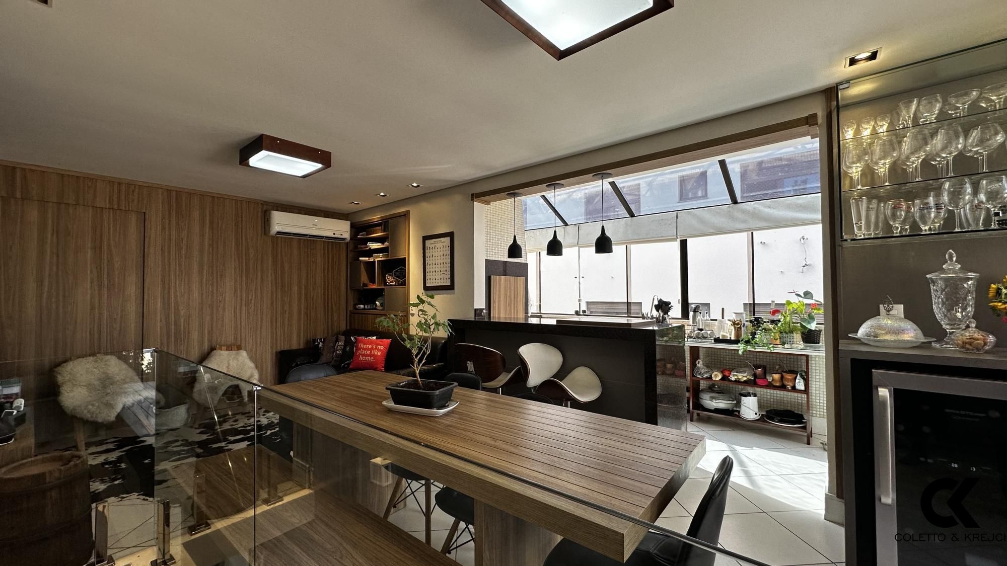 Apartamento, 4 quartos, 183 m² - Foto 1