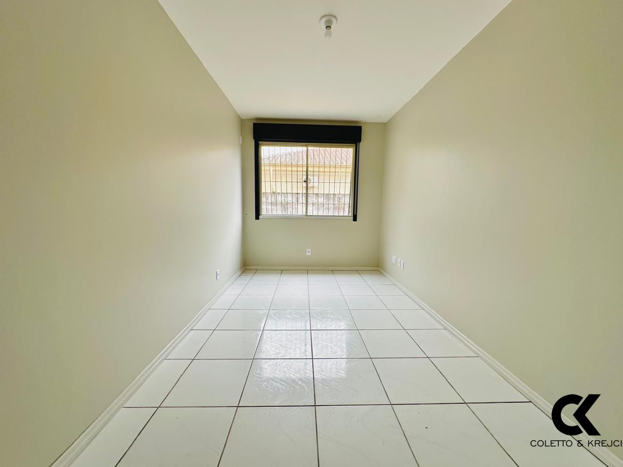 Apartamento à venda com 1 quarto, 38m² - Foto 1