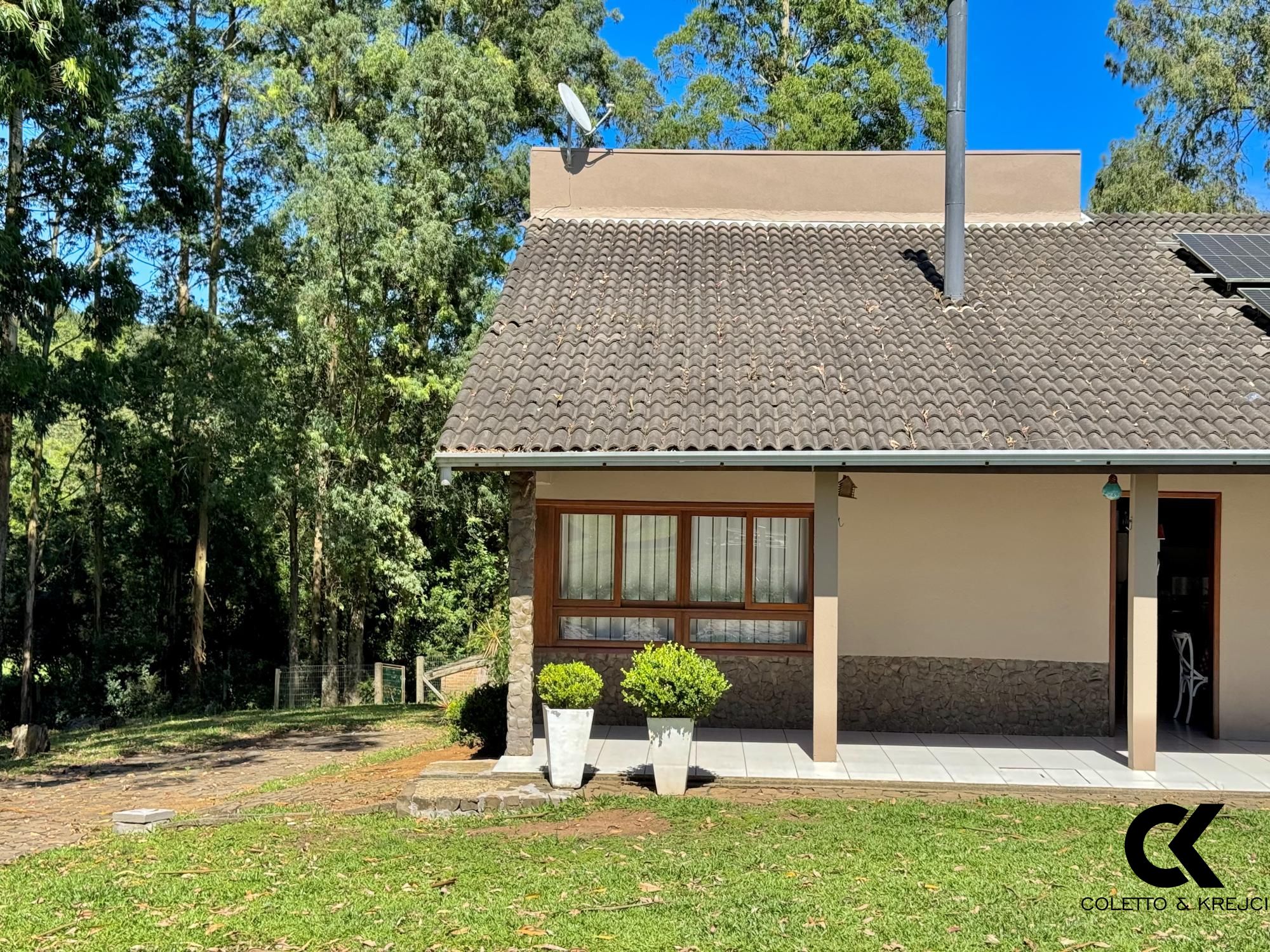 Chácara à venda com 2 quartos, 200m² - Foto 17
